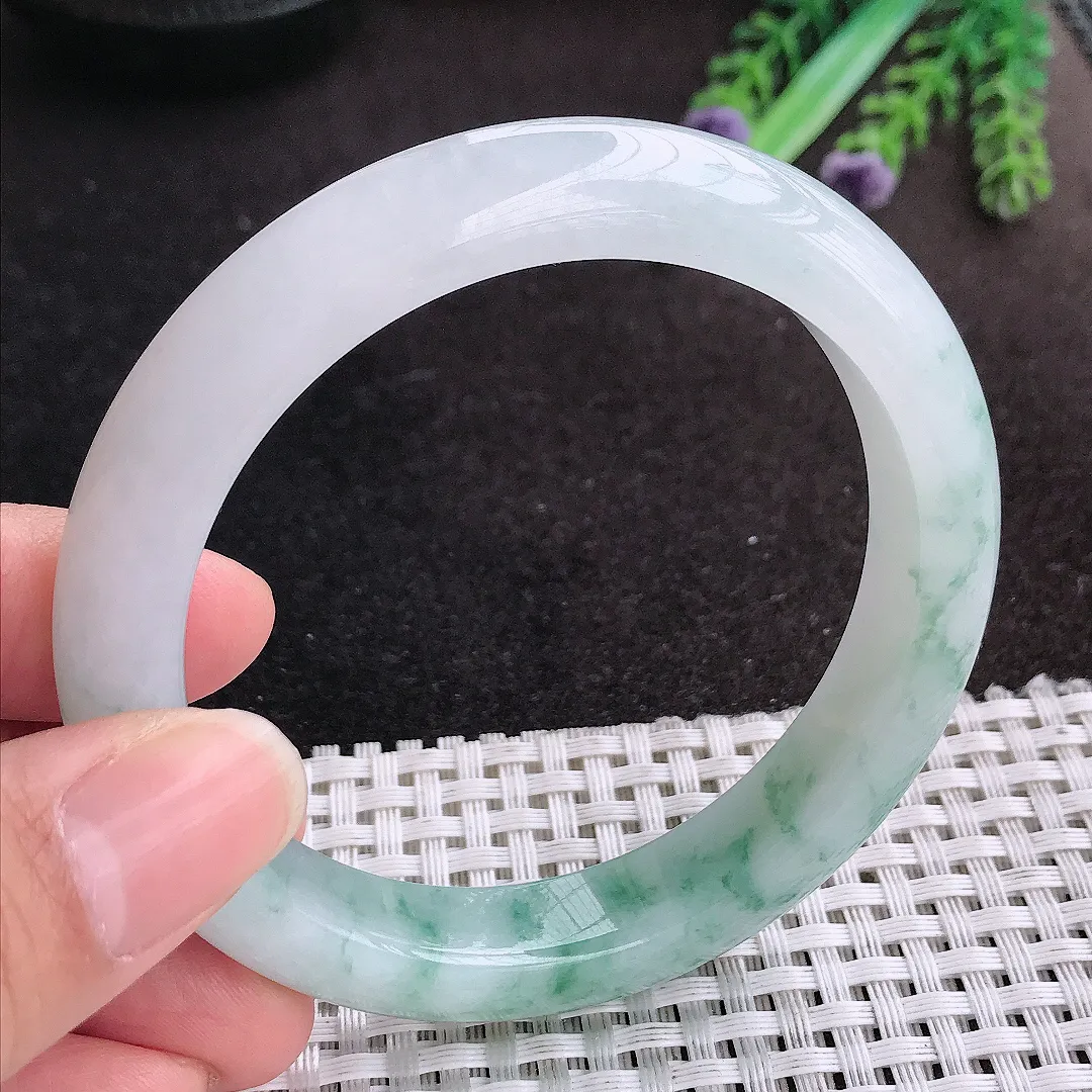 天然A货翡翠58/11.5/9老坑冰润水灵飘花手镯宽边玉手镯