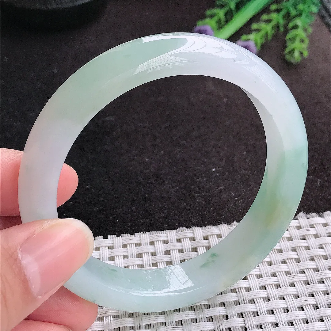 天然A货翡翠58/12.5/8.3老坑冰胶果冻冰飘花手镯宽边玉手镯