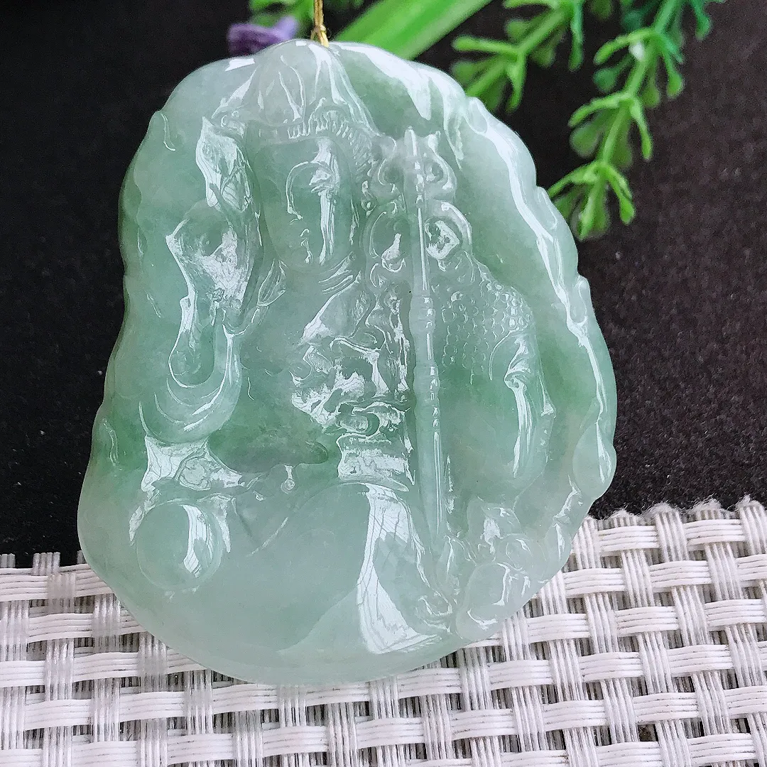 天然a货翡翠57.8/46.5/5老坑秀气温润浅绿观音菩萨吊坠翡翠玉挂件