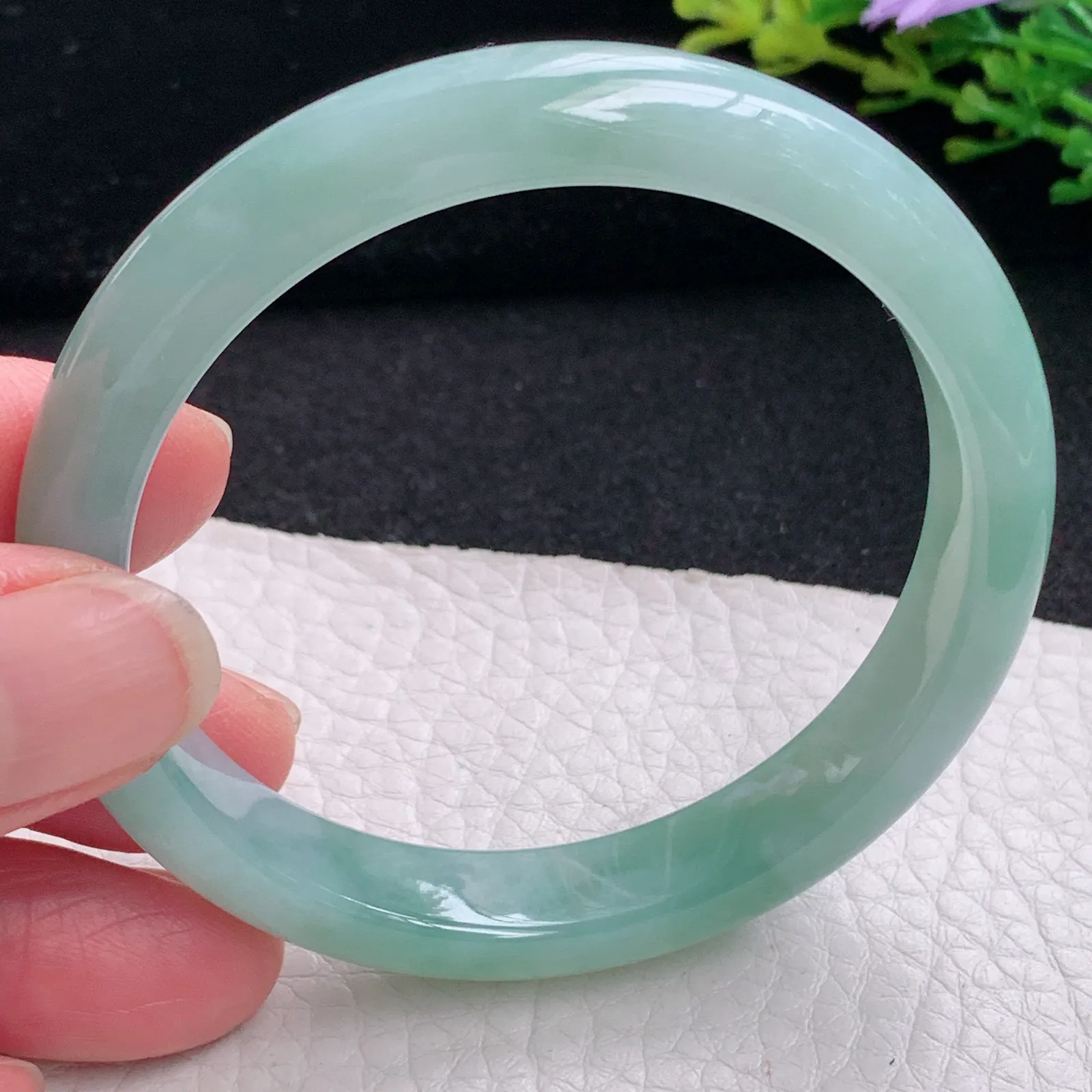 n自然光54*10.3*7平安镯 缅甸翡翠a货玉手镯秀气清韵宽边玉手环