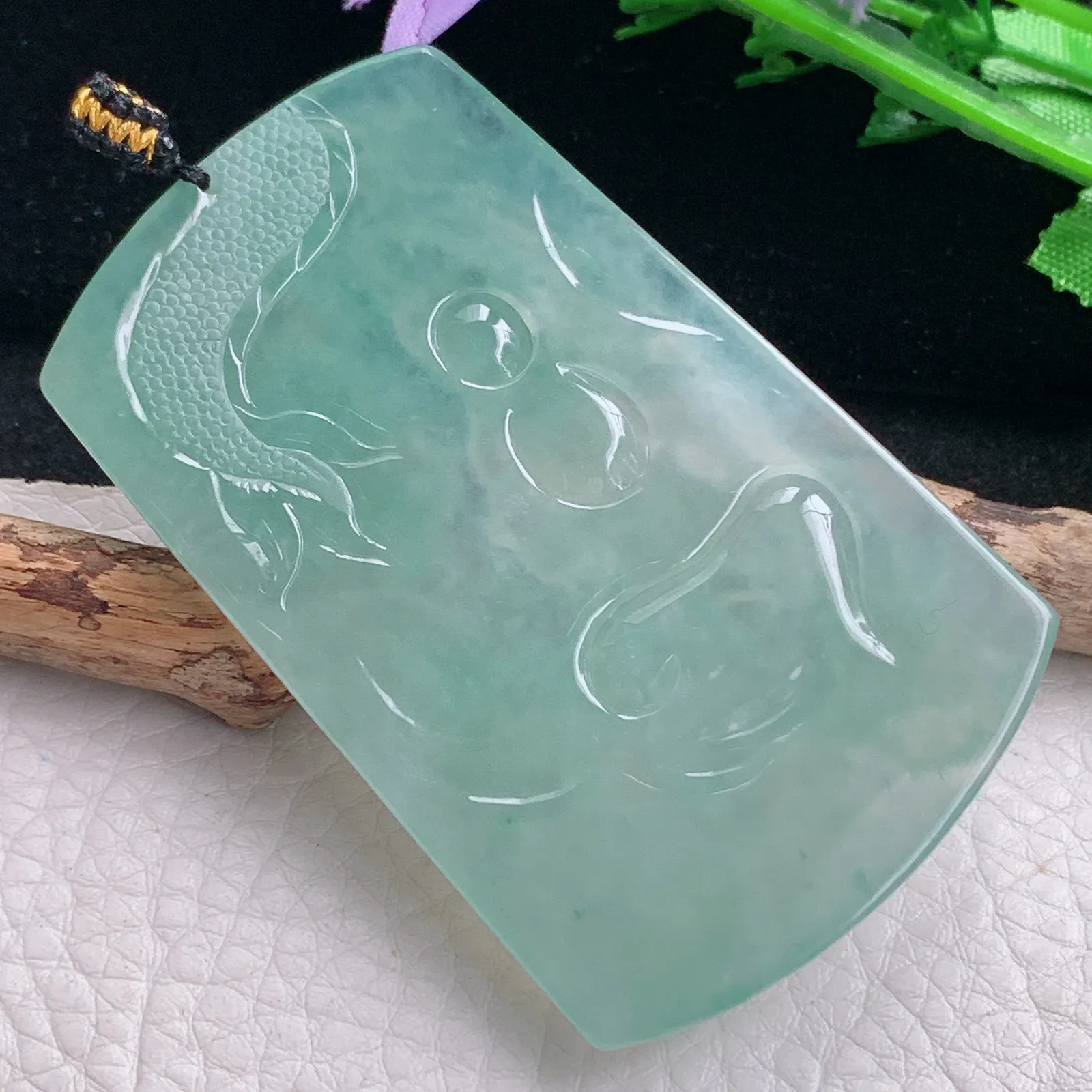 kh自然光67*41.8*5.3天然缅甸翡翠冰晴大气御龙观音玉吊坠 玉挂件