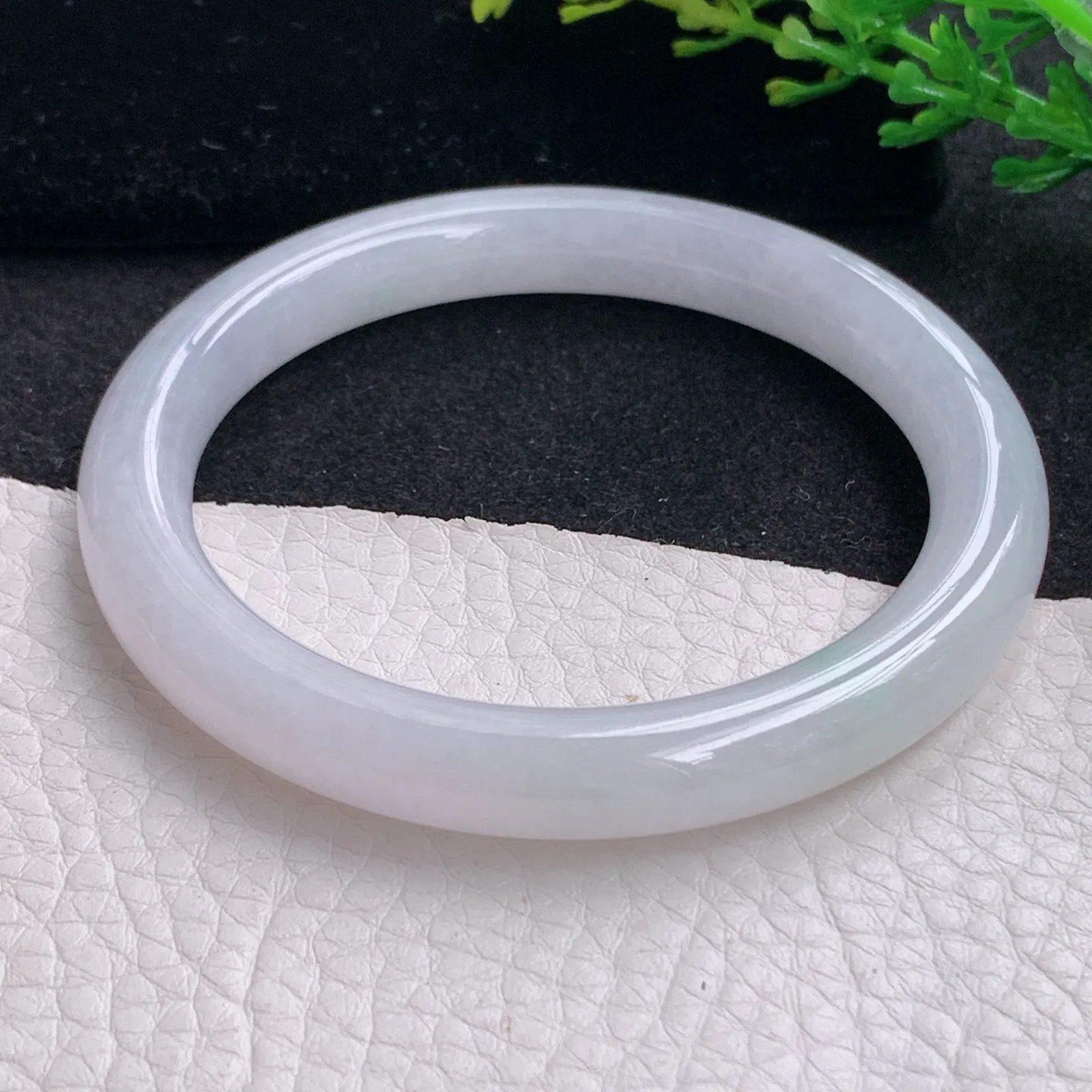 n自然光55*8.8*8.5叮当镯 缅甸翡翠a货玉手镯白月光圆条玉手环 美人镯