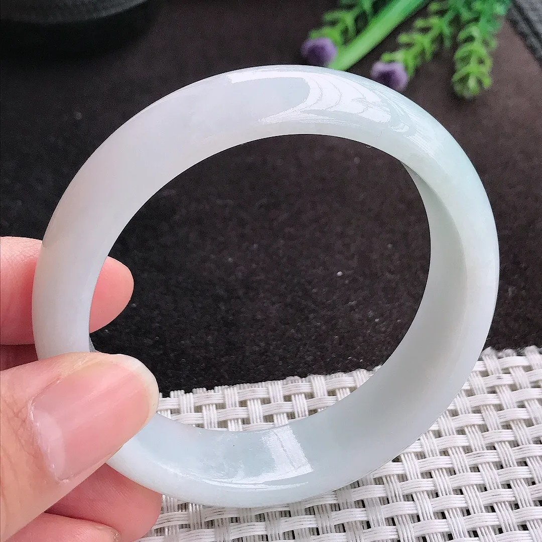 天然A货翡翠57/15.8/7.9老坑秀气温润轮胎手镯宽边玉手镯