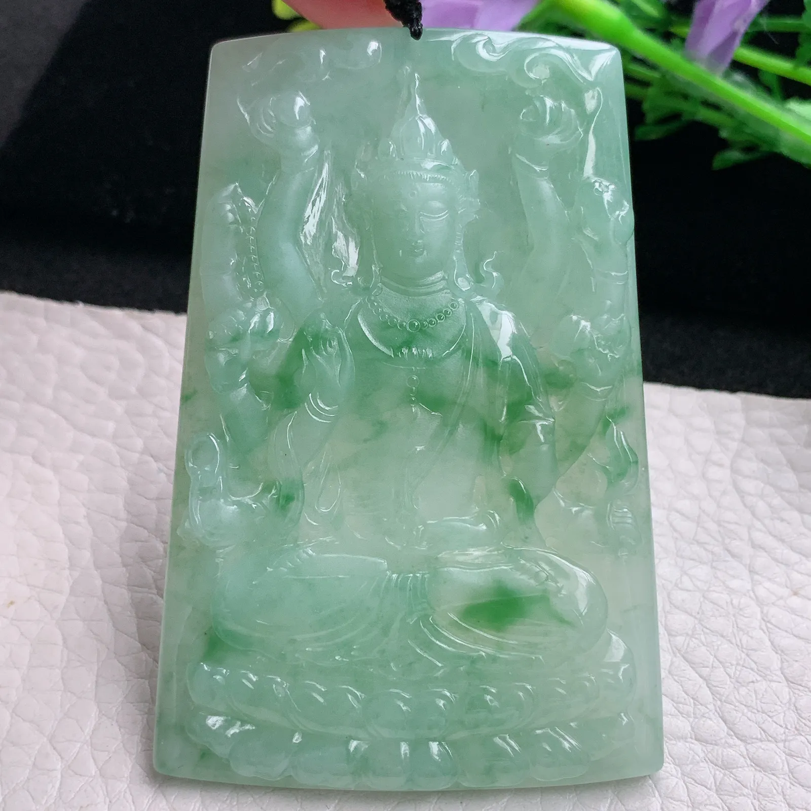 kh自然光71*47.6*5.7天然缅甸翡翠冰飘绿花千手观音玉吊坠 玉挂件