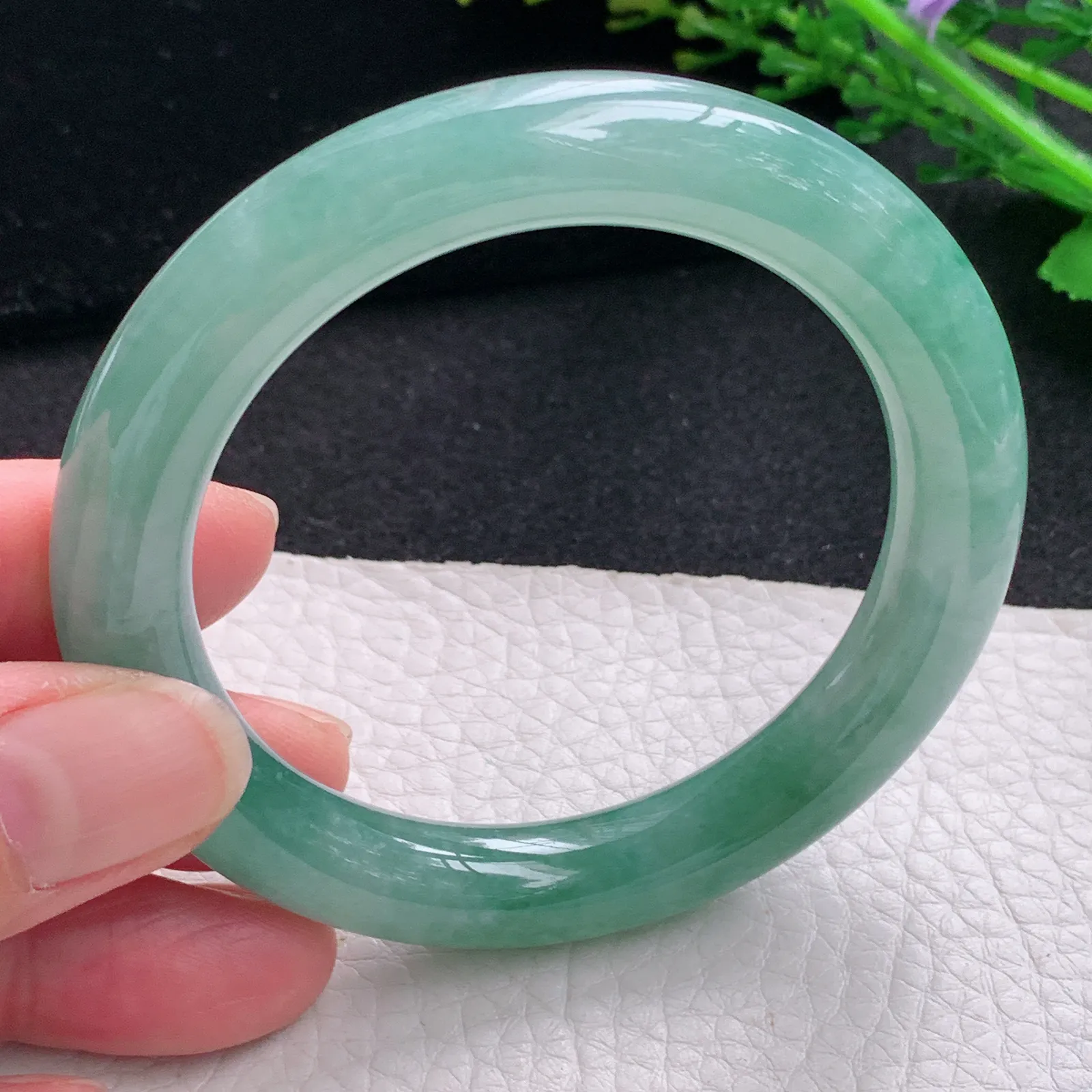 z自然光54*10美人镯 缅甸翡翠a货玉手镯满绿水润圆条玉手环