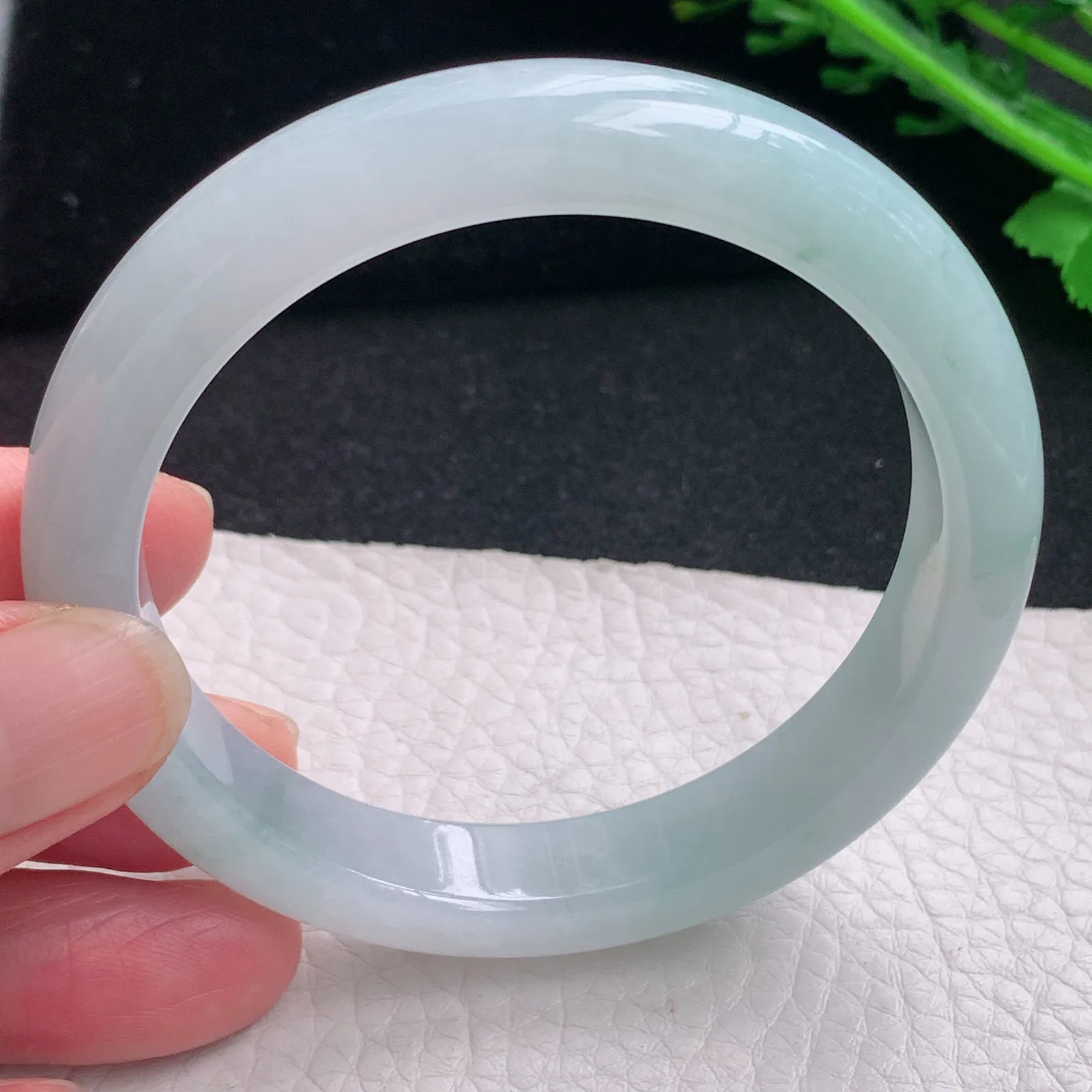 jxn自然光56.5*11.2*8.2平安镯 缅甸翡翠a货玉手镯冰胶飘花宽边玉手环