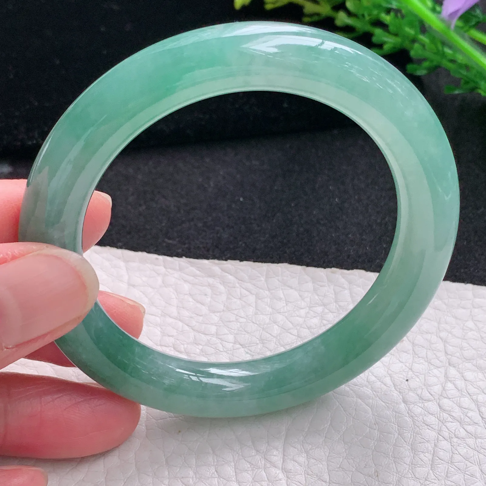 z自然光54*10美人镯 缅甸翡翠a货玉手镯满绿水润圆条玉手环