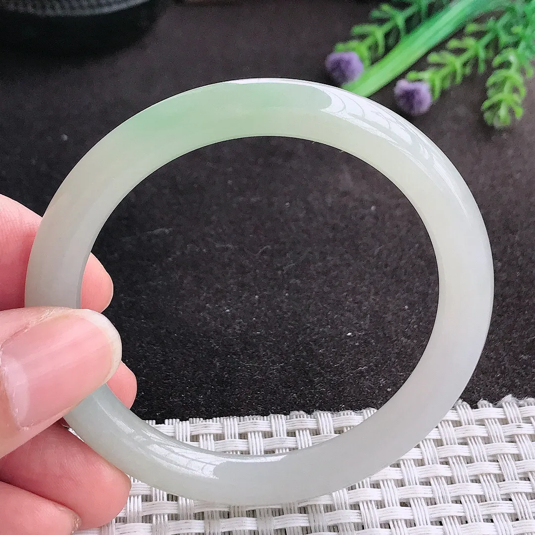 天然A货翡翠54/8老坑冰润起胶冰晴圆条叮当手镯玉手镯