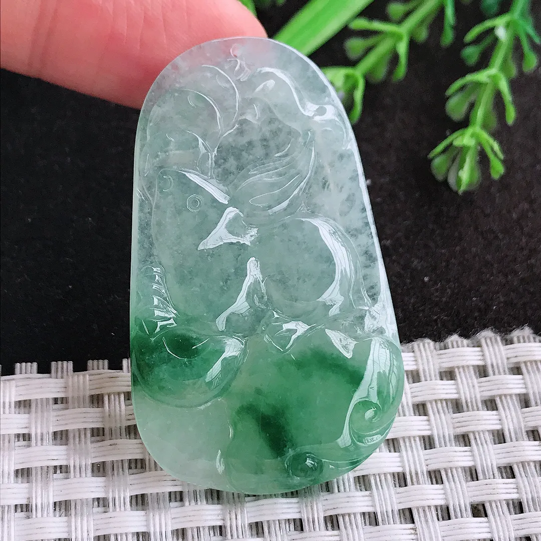 天然a货翡翠50/30/4.7老坑冰胶果冻飘花小兔子吊坠翡翠生肖兔挂件