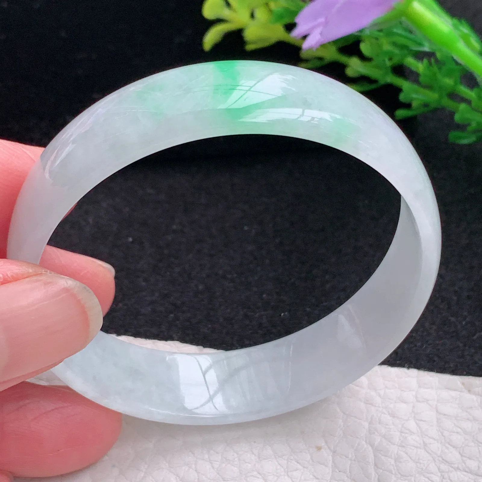 js小圈口52*13.3*3.8宽扁镯 缅甸翡翠a货玉手镯冰阳绿宽边玉手环