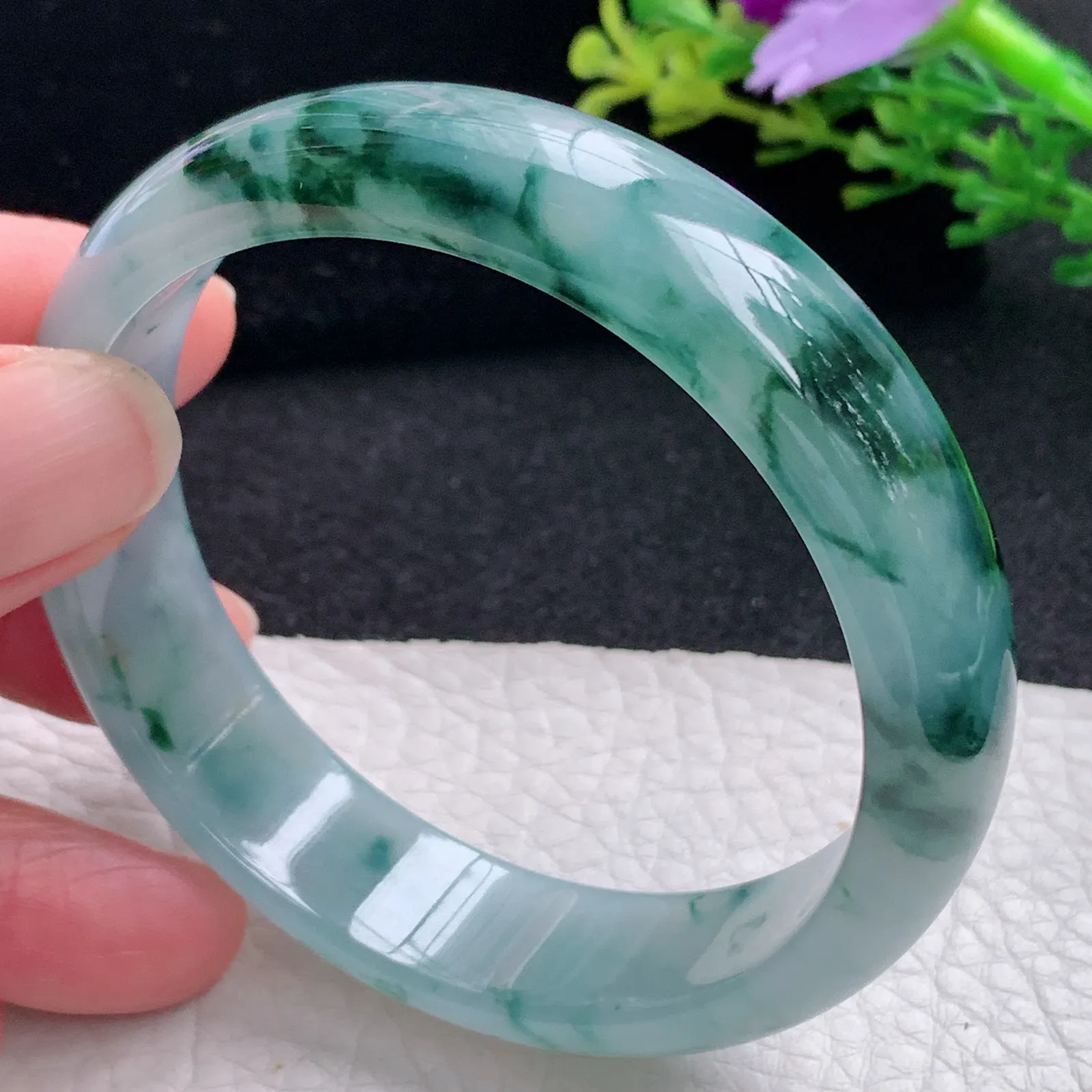 js自然光57*14.8*6.8平安镯 缅甸翡翠a货玉手镯冰飘花宽边玉手环