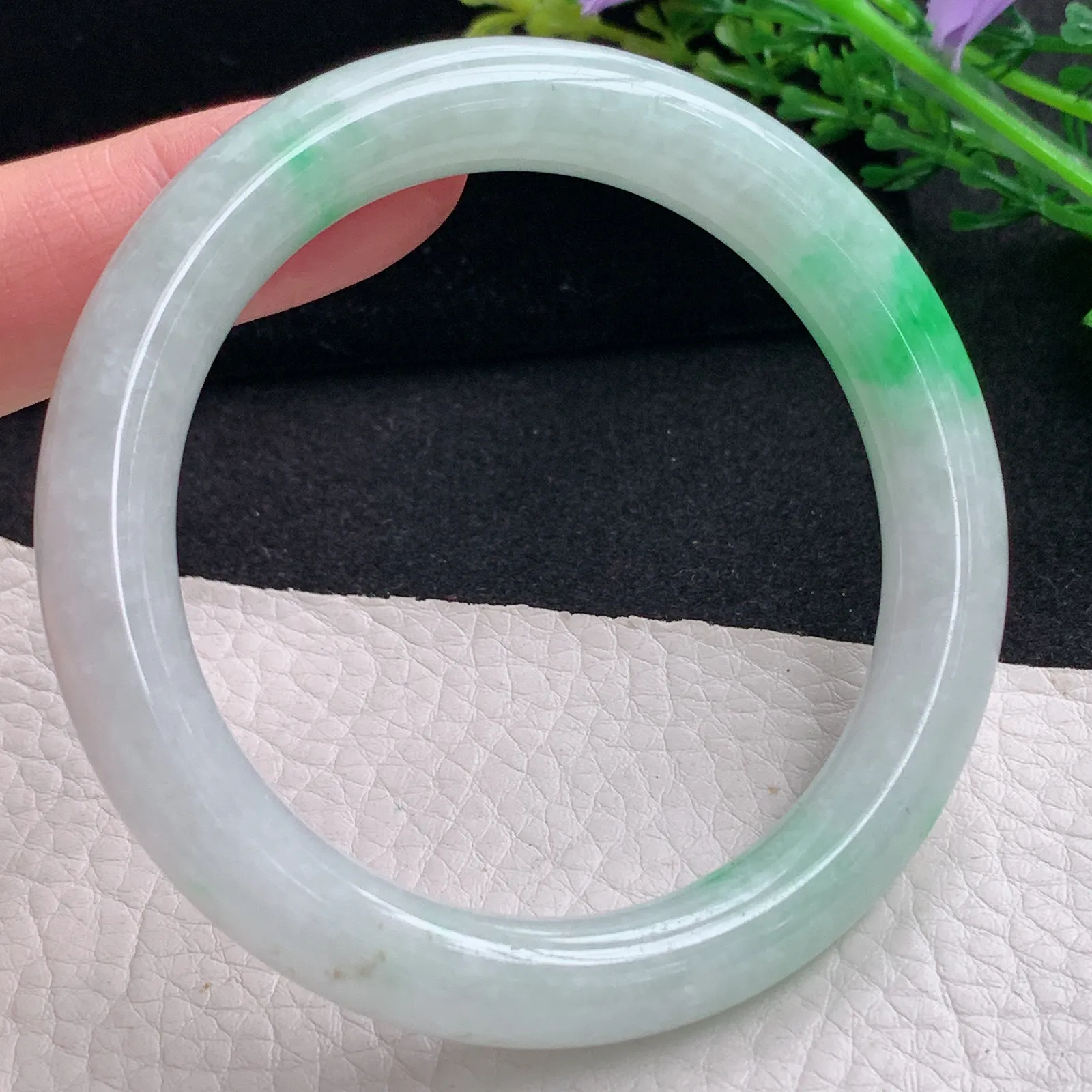 yh自然光56*9.6叮当镯 缅甸翡翠a货玉手镯飘阳绿圆条玉手环 美人镯