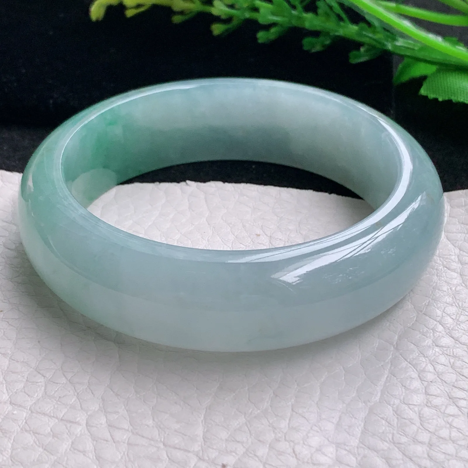 hy自然光56*17.5*8.5轮胎招财镯 缅甸翡翠a货玉手镯厚装宽边玉手环