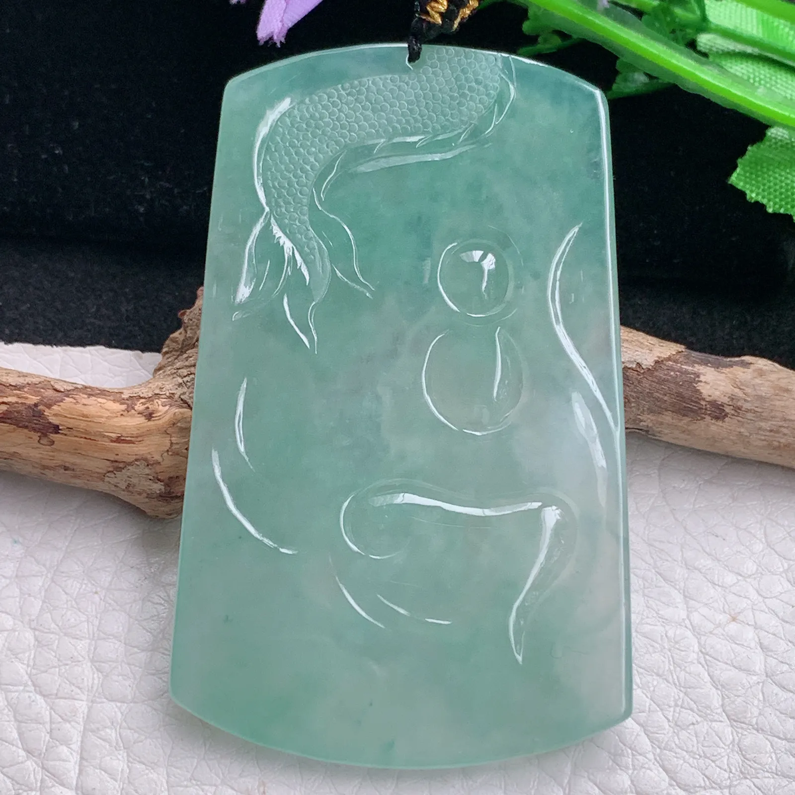 kh自然光67*41.8*5.3天然缅甸翡翠冰晴大气御龙观音玉吊坠 玉挂件