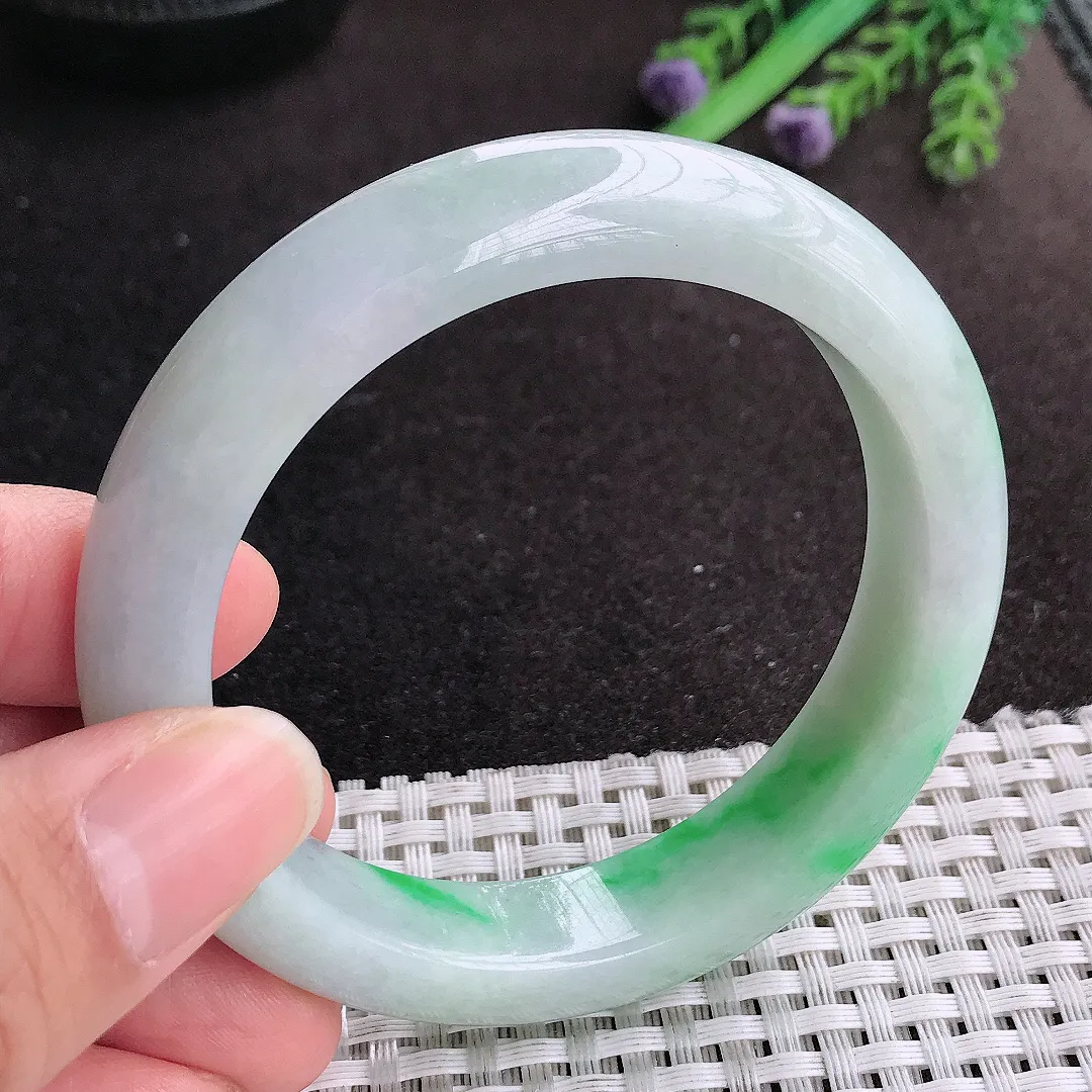 天然A货翡翠56.5/12.8/9老坑精美温润飘阳绿手镯宽边玉手镯