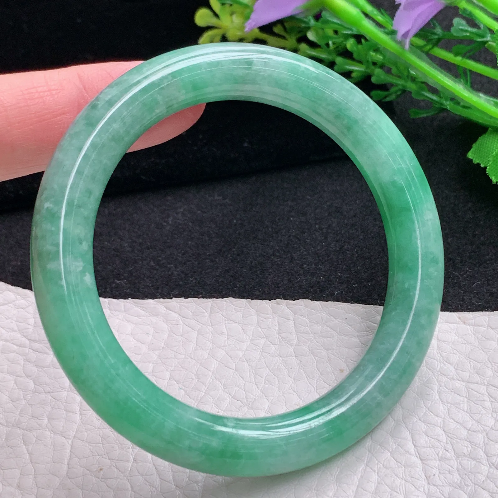 yh自然光55*9.6美人镯 缅甸翡翠a货玉手镯满绿圆条玉手环 叮当镯