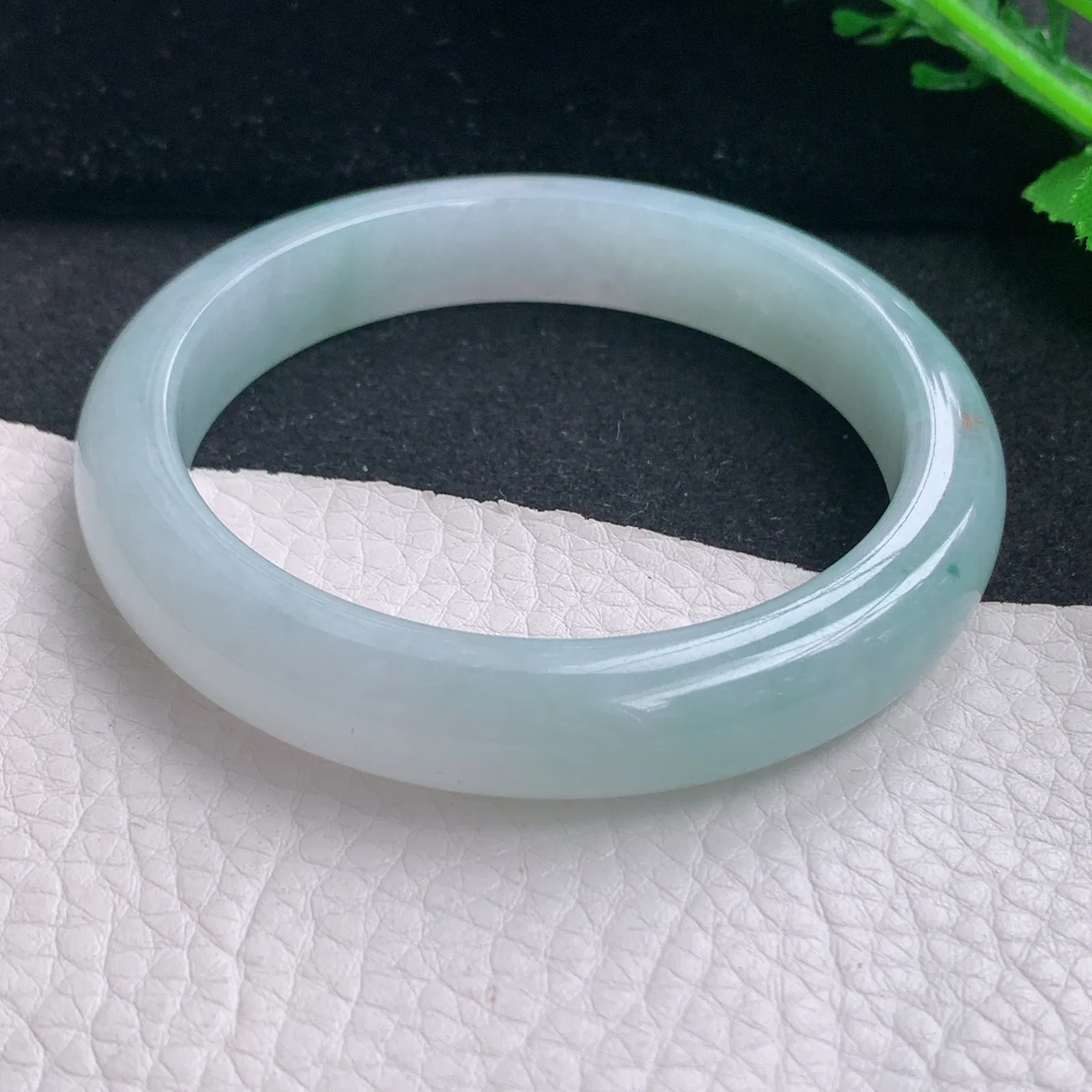 jxn自然光56.5*11.2*8.2平安镯 缅甸翡翠a货玉手镯冰胶飘花宽边玉手环