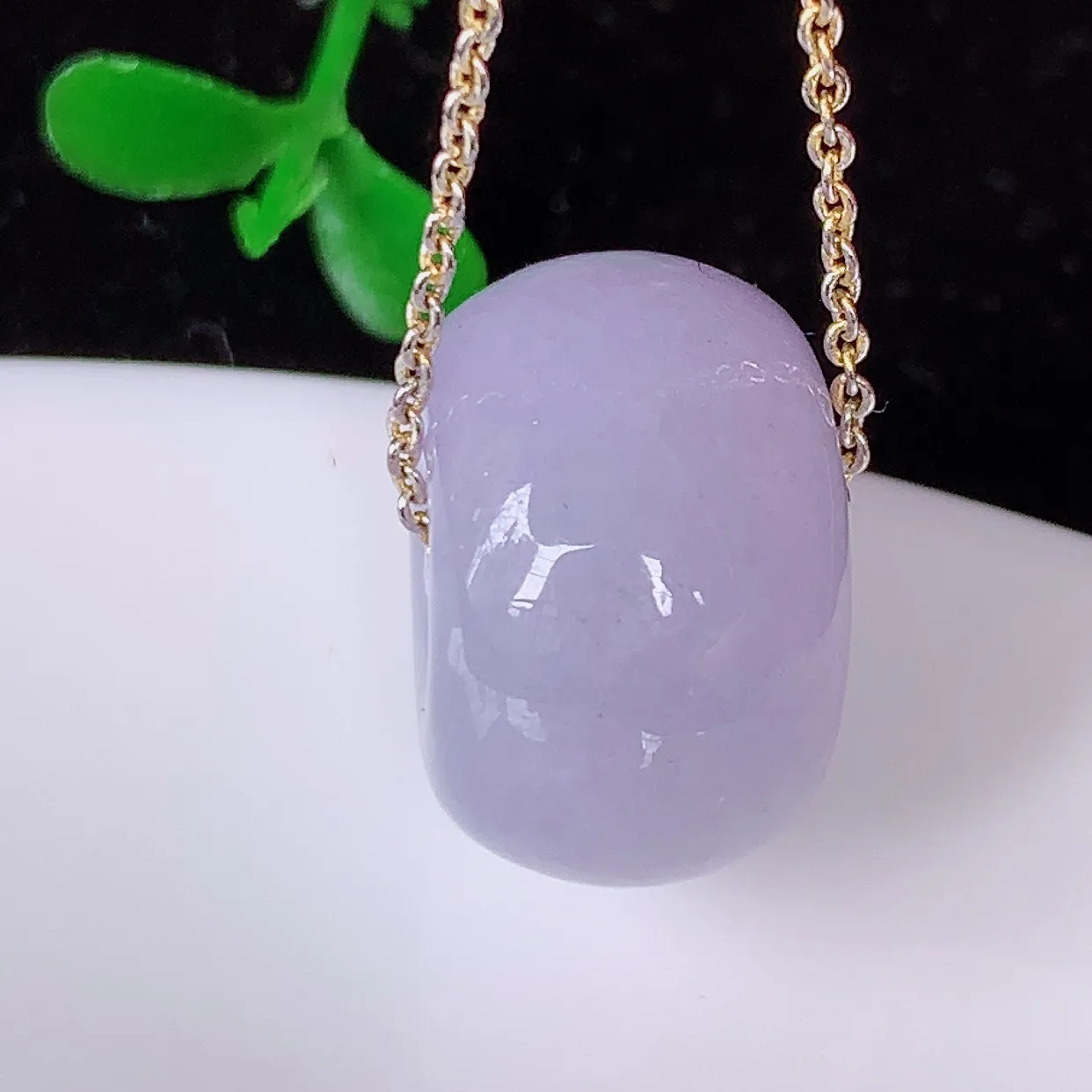 自然光实拍，冰润翡翠路路通吊坠，寓意好运连连，路路畅通，经典款式，财运滚滚，路路通，佩戴效果更好！配图银链子#57.29