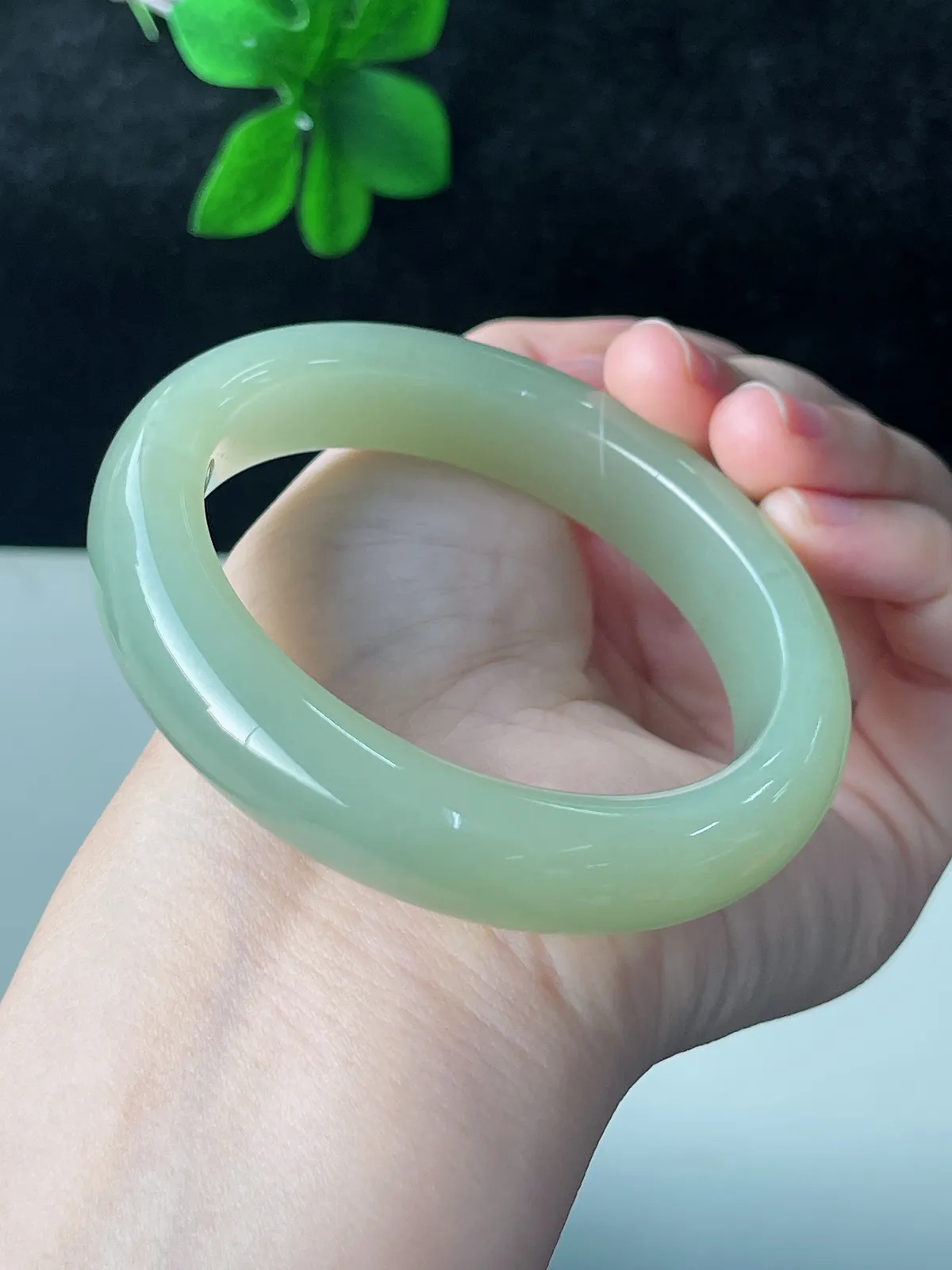 正圈55圈口，和田玉手镯