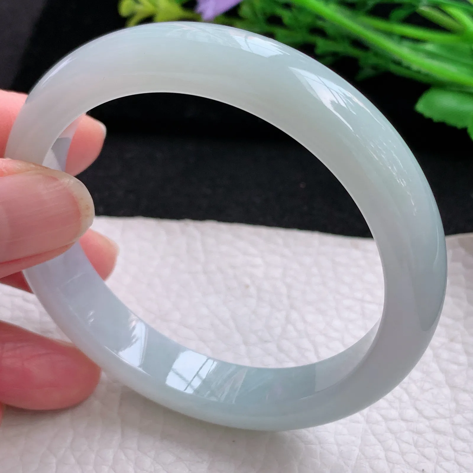 n自然光56*12*8平安镯 缅甸翡翠a货玉手镯冰胶白月光宽边玉手环