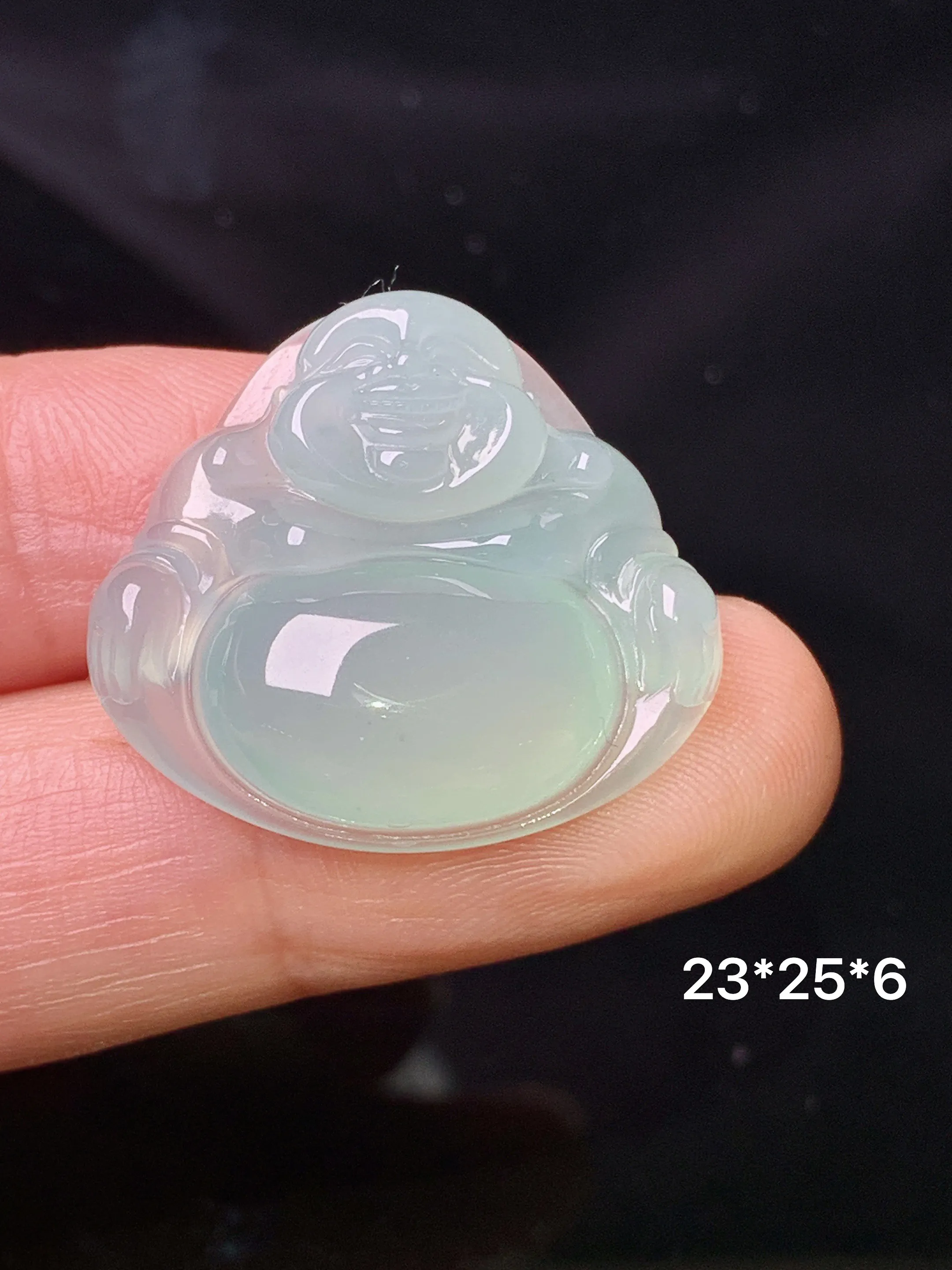 冰种浅绿佛公吊坠 玉质细腻 色泽清新艳丽  整体尺寸23*25*6