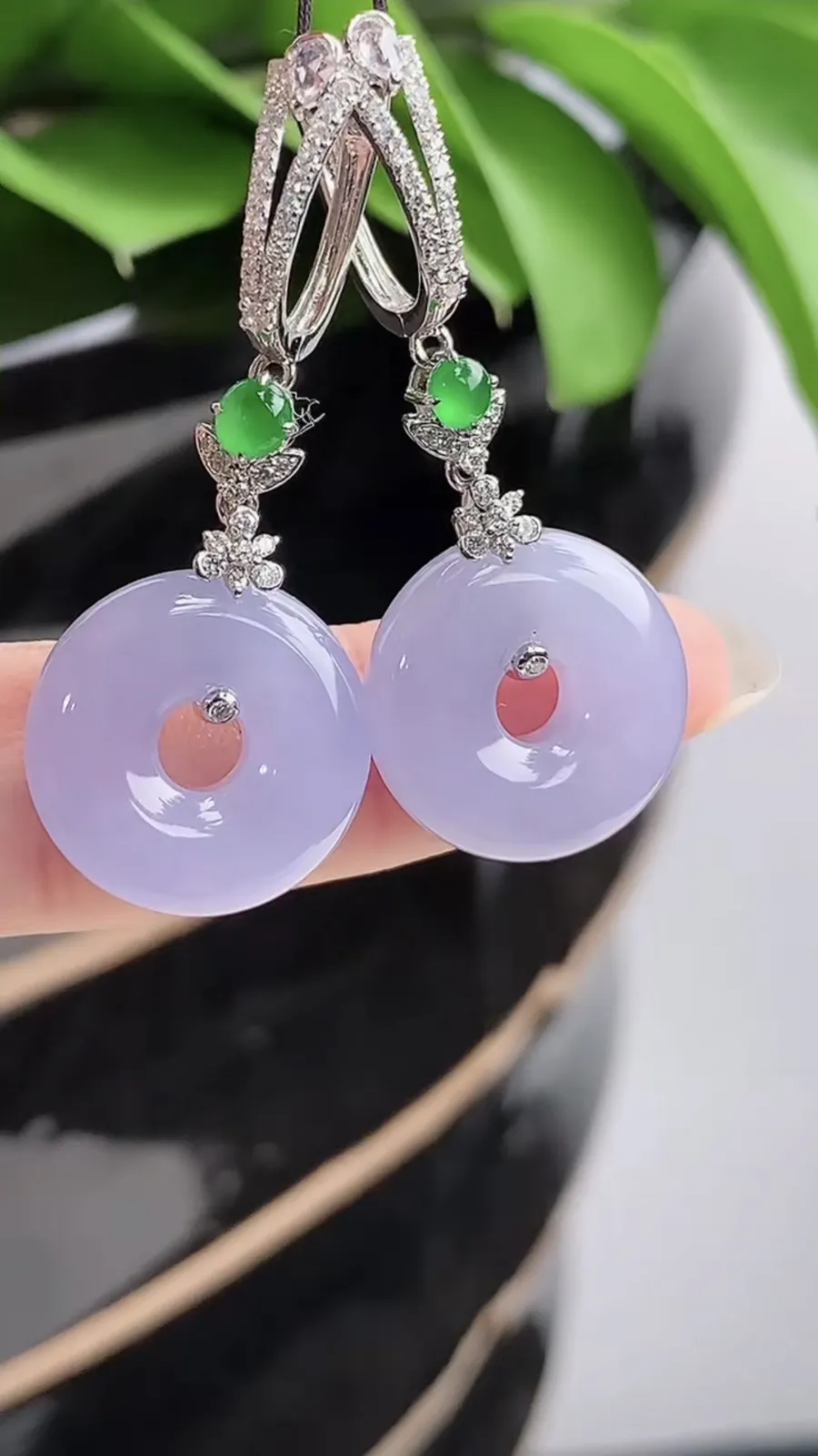 a货翡翠老坑冰种18K金伴钻镶嵌紫罗兰平安环耳坠 尺寸15.3×5mm 重量7.34g 1201