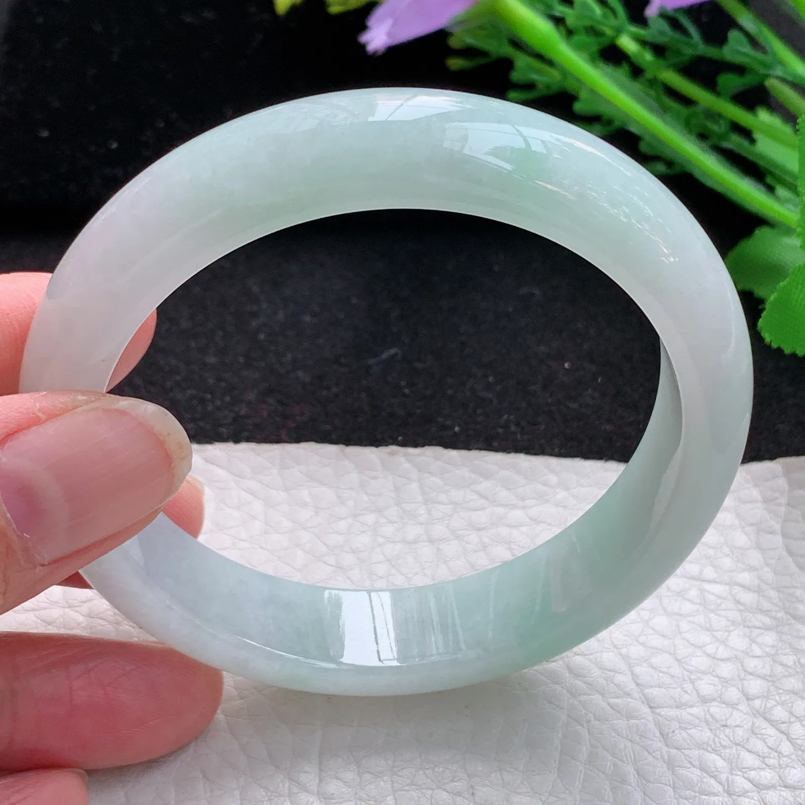 nr自然光57.5*13.3*8平安镯 缅甸翡翠a货玉手镯清新宽边玉手环