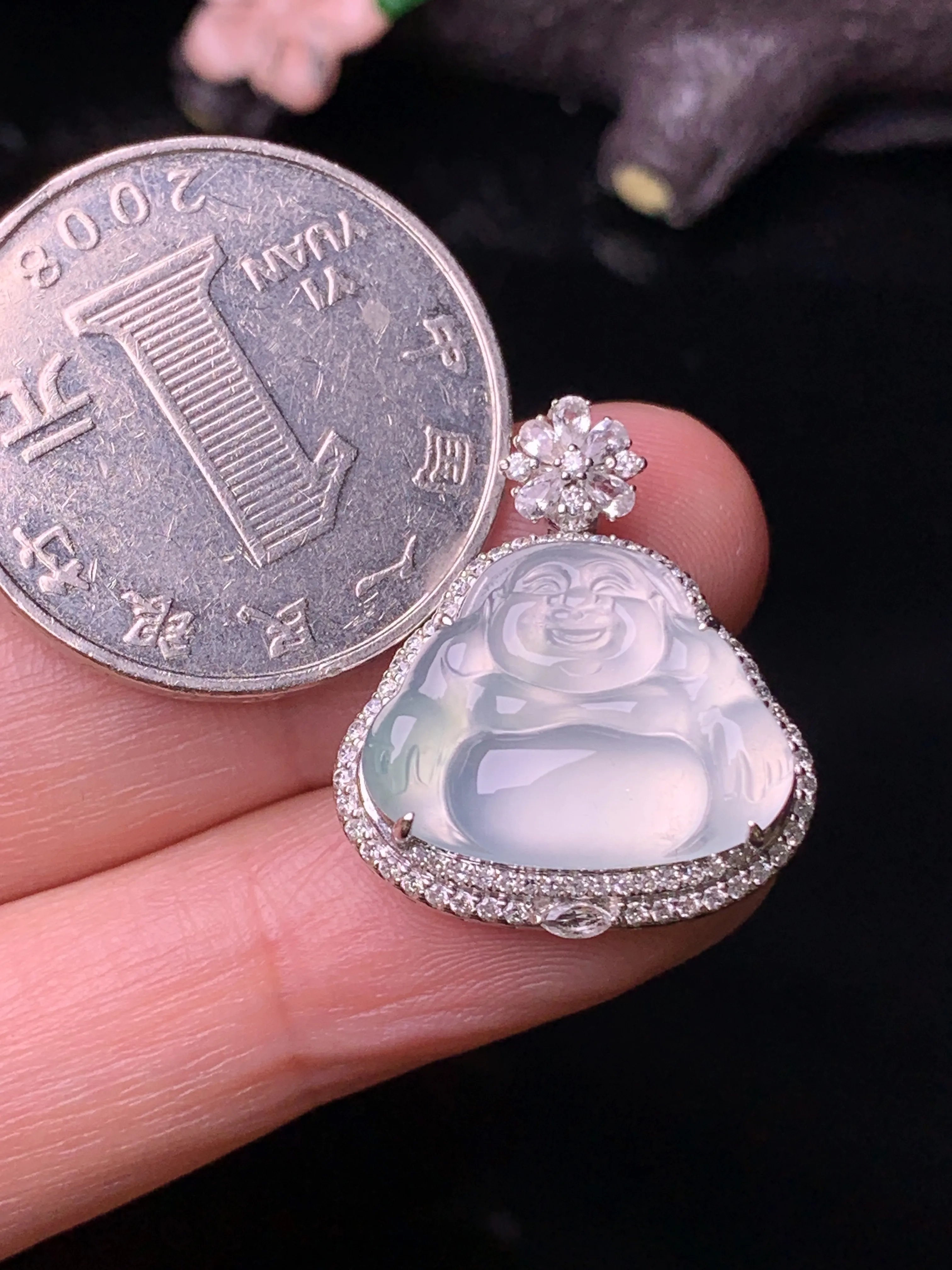 18k金钻镶嵌冰种佛公吊坠 玉质细腻 色泽清新艳丽  整体尺寸23.5*20*9.2