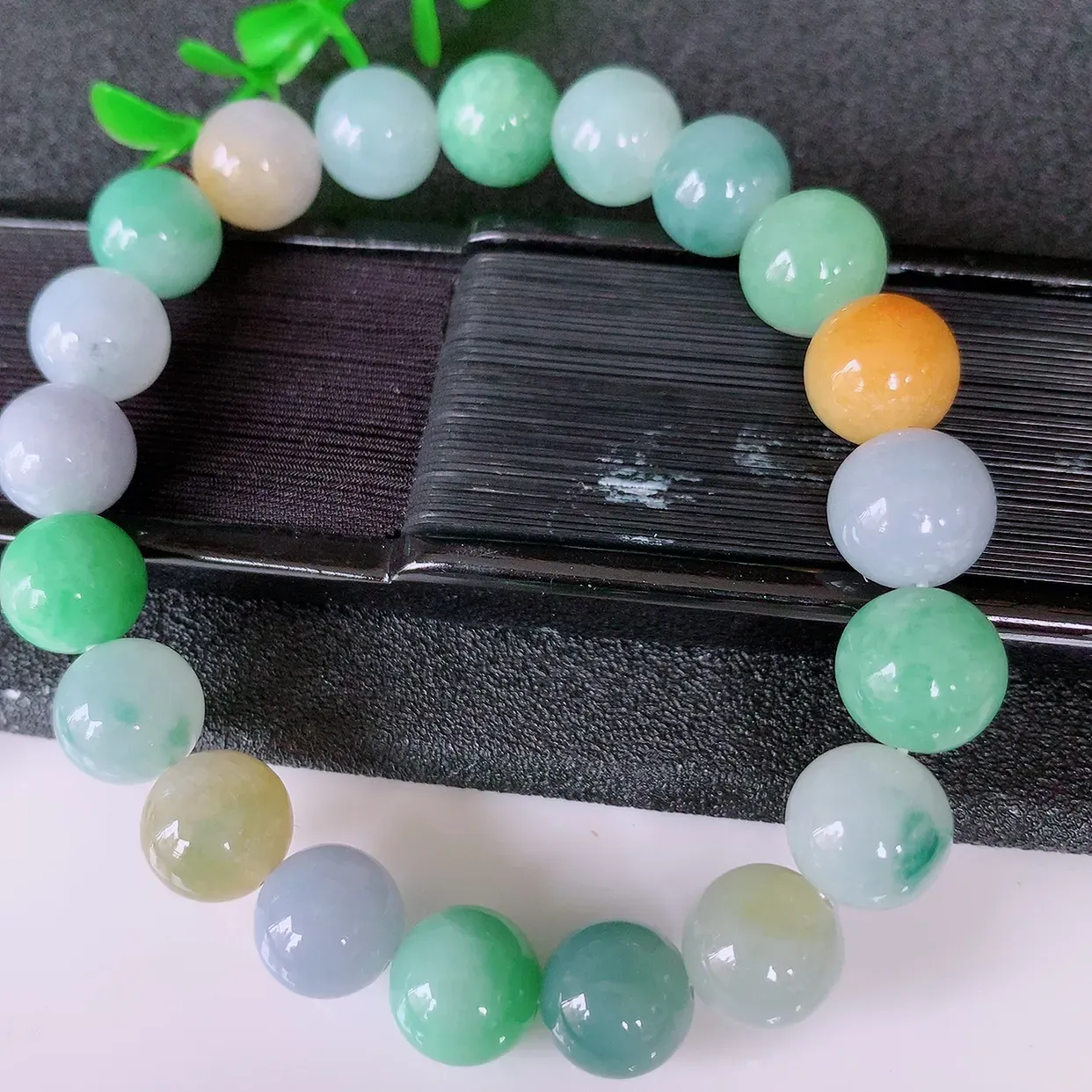 自然光实拍，冰润多宝翡翠手链，多彩翡翠手串，颜色丰富，料子细腻，高档大气，自戴送礼佳品！#46.29