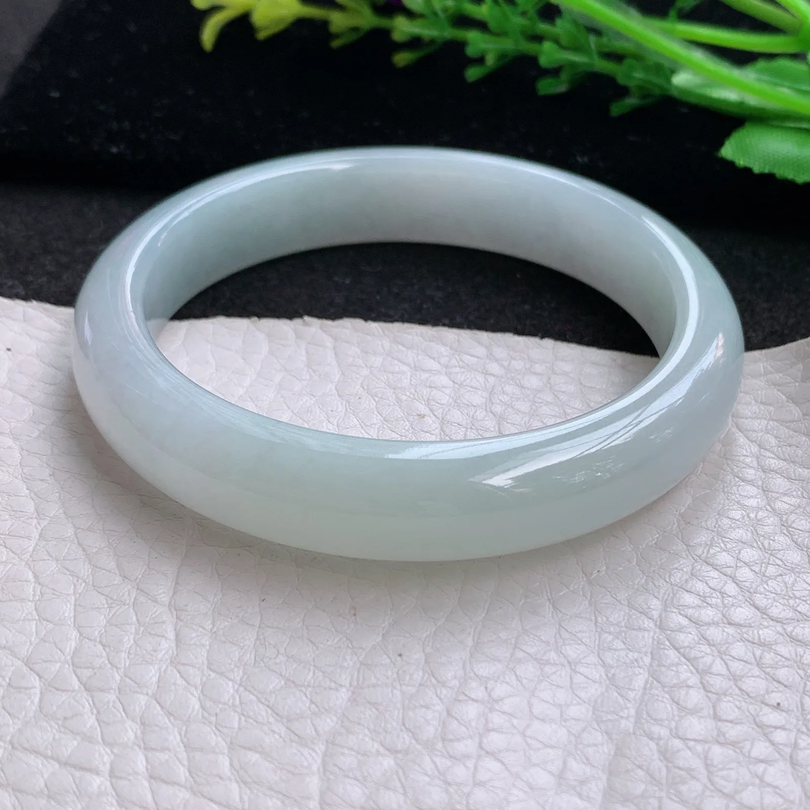 n自然光56*12*8平安镯 缅甸翡翠a货玉手镯冰胶白月光宽边玉手环