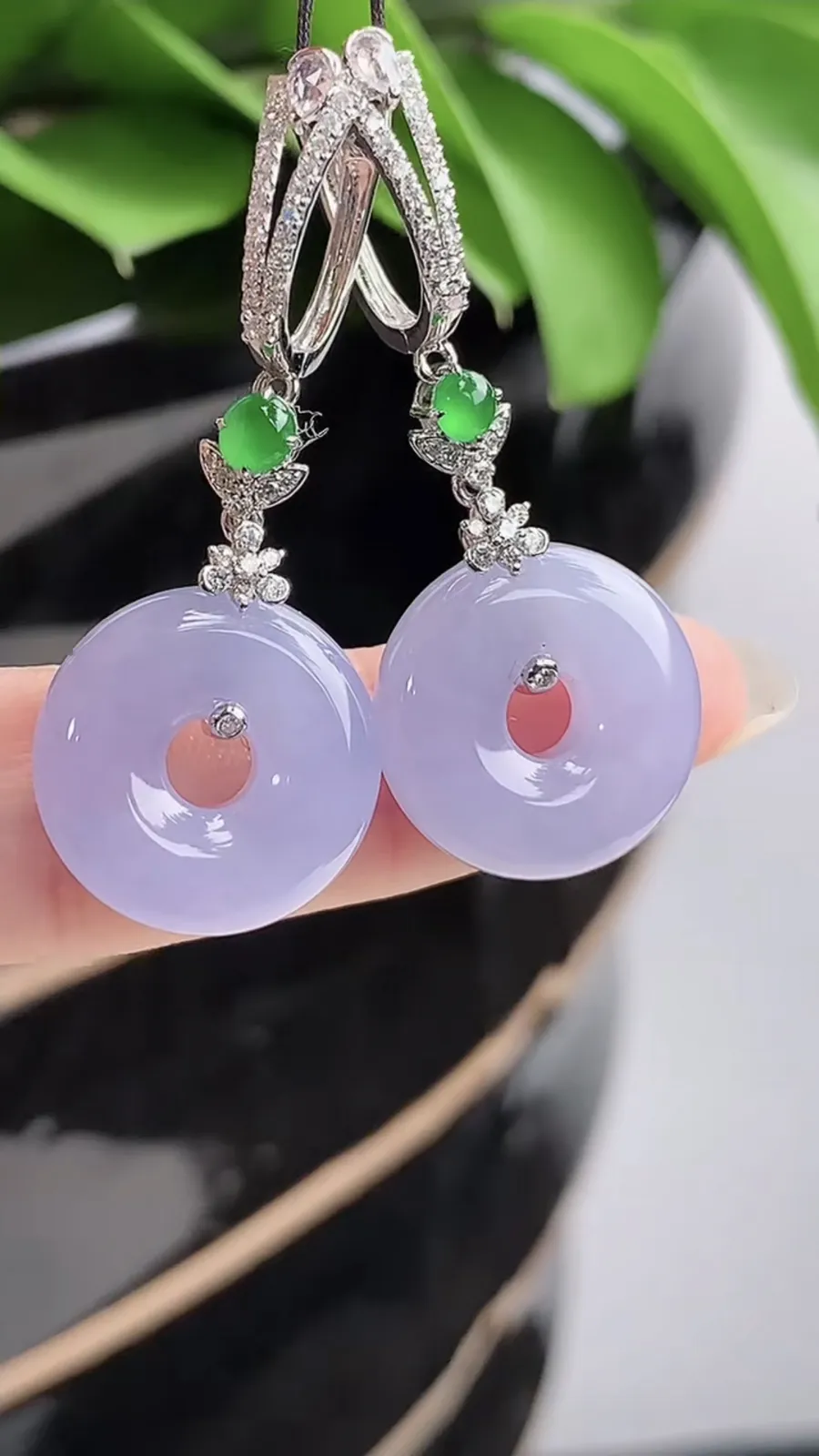 a货翡翠老坑冰种18K金伴钻镶嵌紫罗兰平安环耳坠 尺寸15.3×5mm 重量7.34g 1201