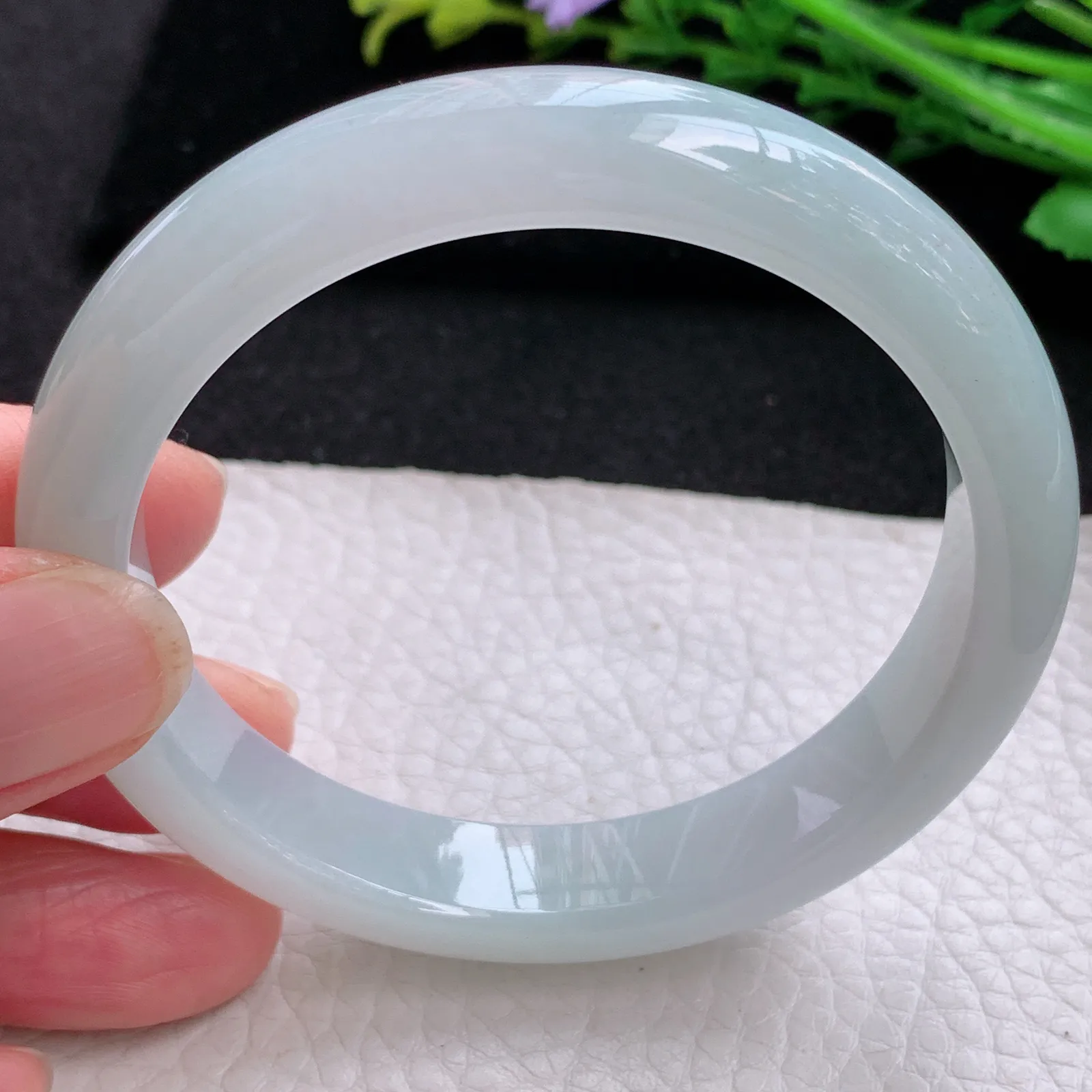 n自然光56*12*8平安镯 缅甸翡翠a货玉手镯冰胶白月光宽边玉手环