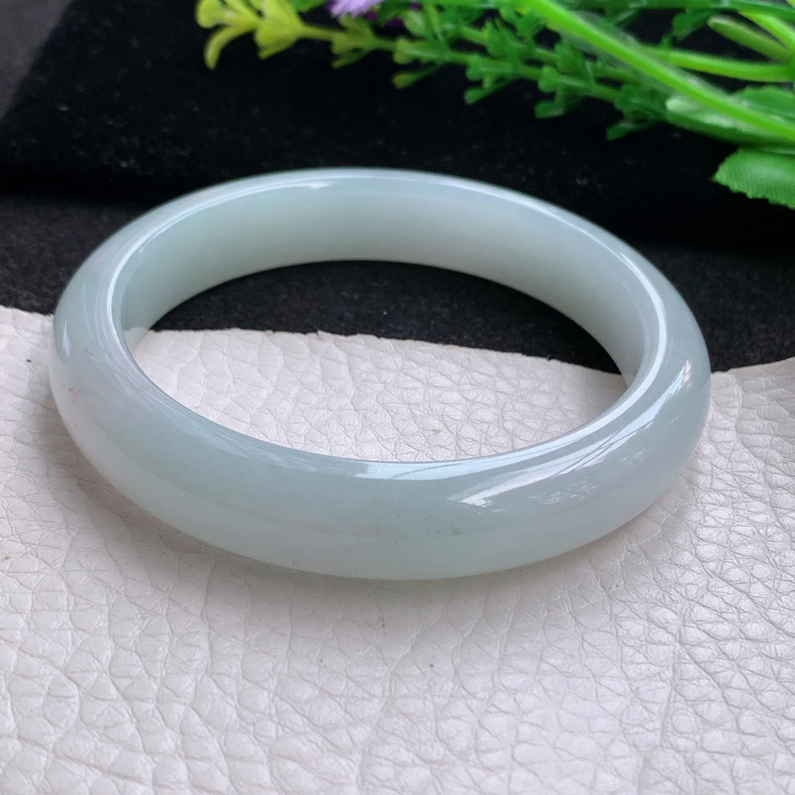 n自然光56*12*8平安镯 缅甸翡翠a货玉手镯冰胶白月光宽边玉手环