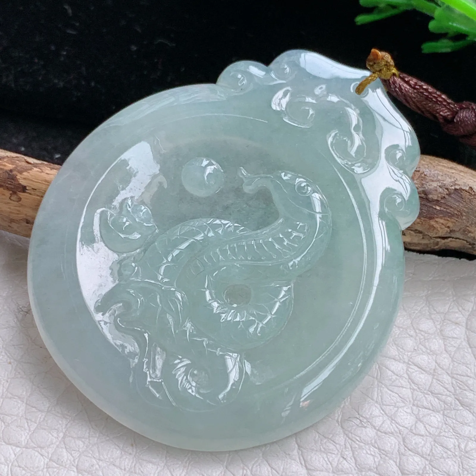 bg自然光53.8*45*5天然缅甸翡翠冰晴生肖蛇 腰缠万贯玉吊坠 毛衣坠