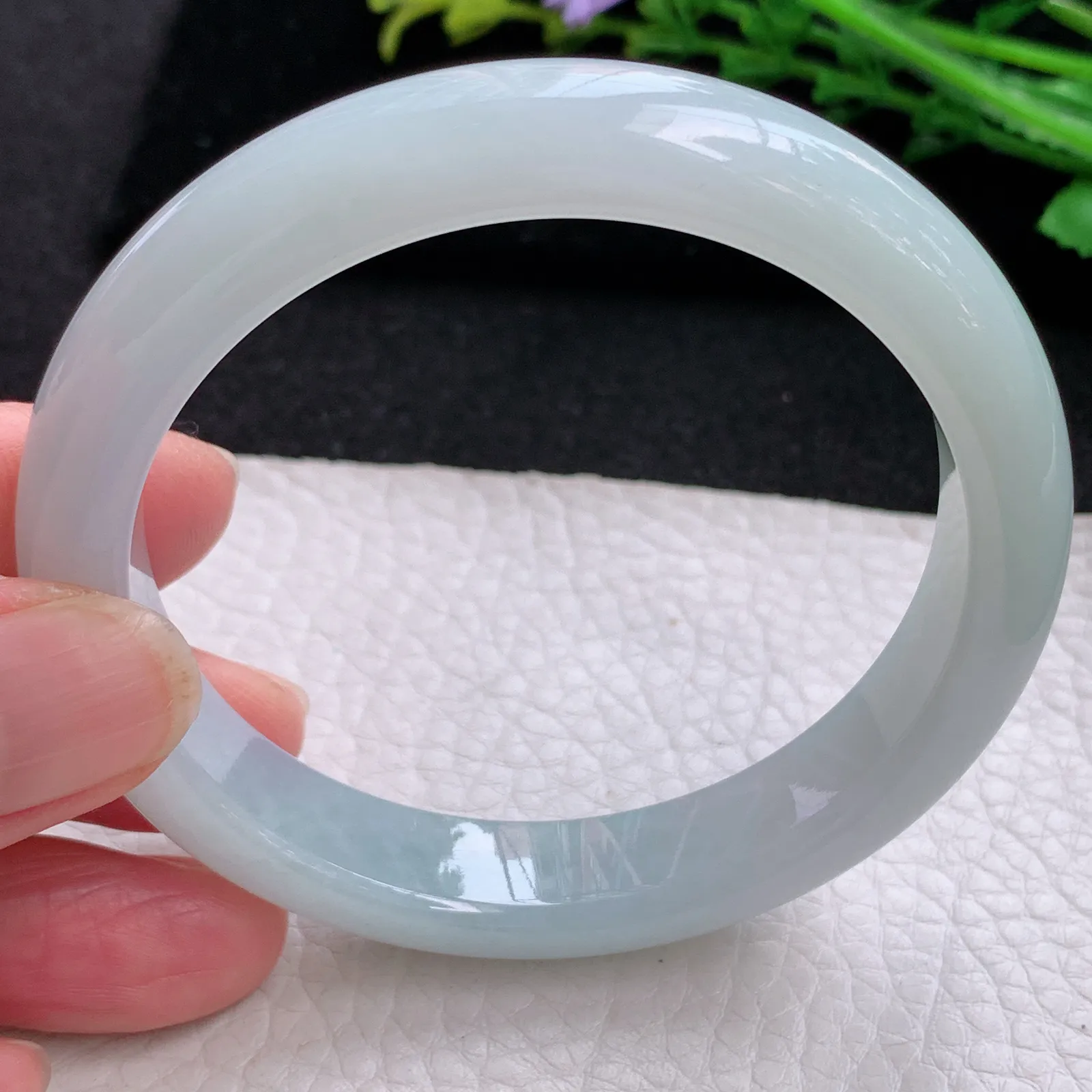 n自然光56*12*8平安镯 缅甸翡翠a货玉手镯冰胶白月光宽边玉手环