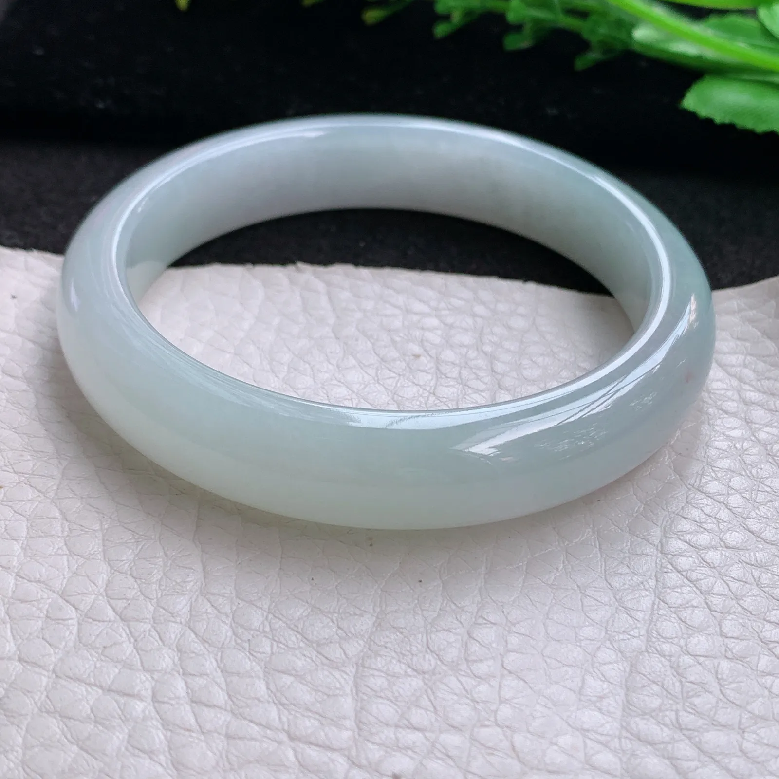 n自然光56*12*8平安镯 缅甸翡翠a货玉手镯冰胶白月光宽边玉手环