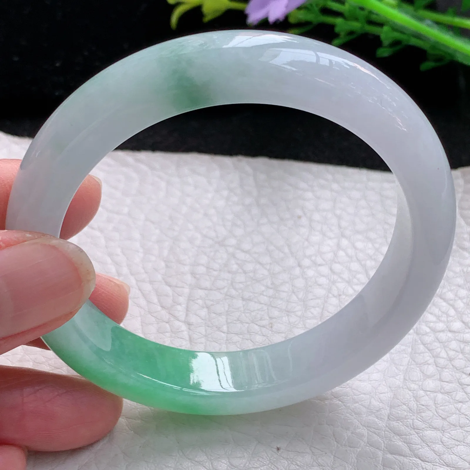 yh自然光55.5*12*8平安镯 缅甸翡翠a货玉手镯冰绿宽边玉手环