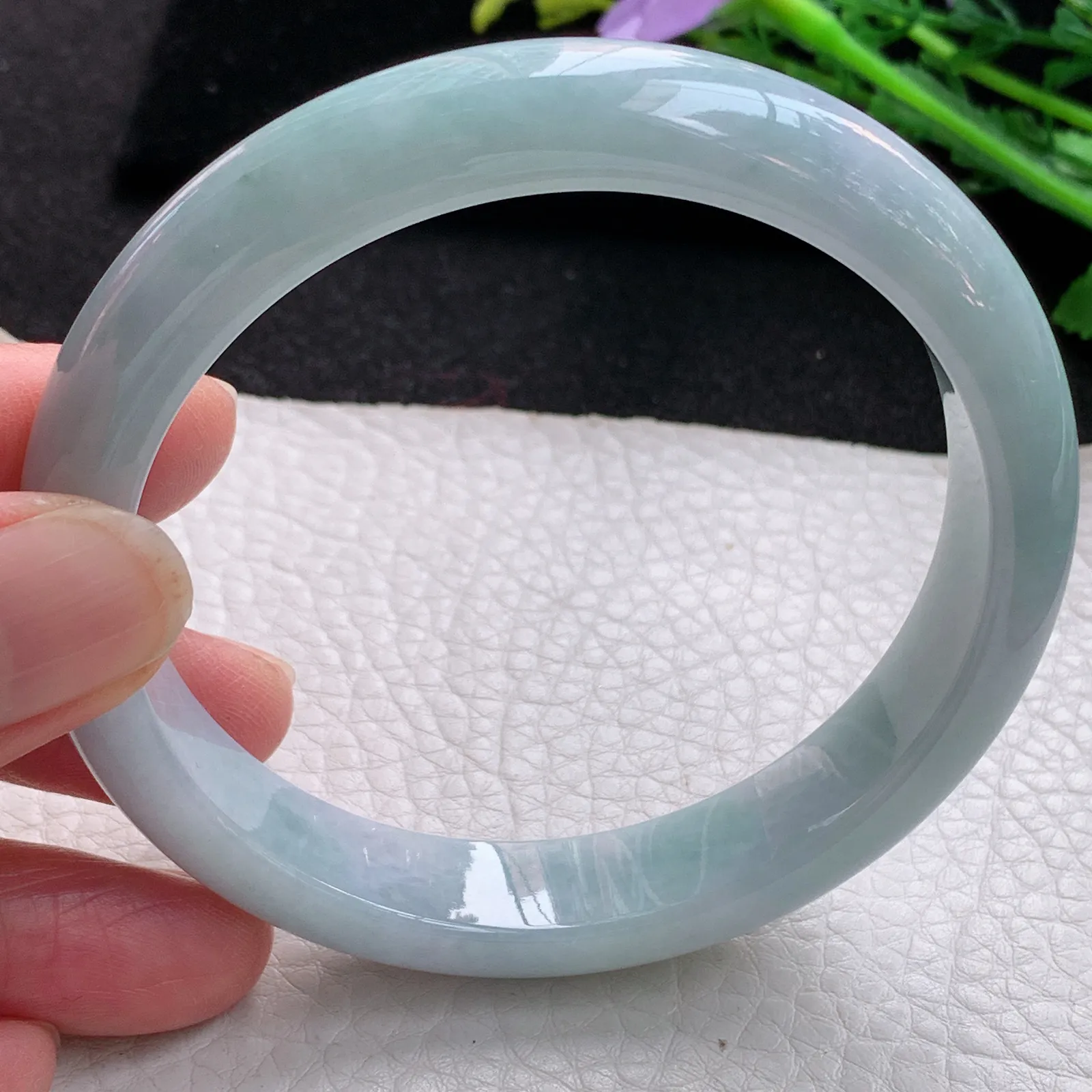 xx大圈口62*12.6*8平安镯 缅甸翡翠a货玉手镯淡雅宽边玉手环