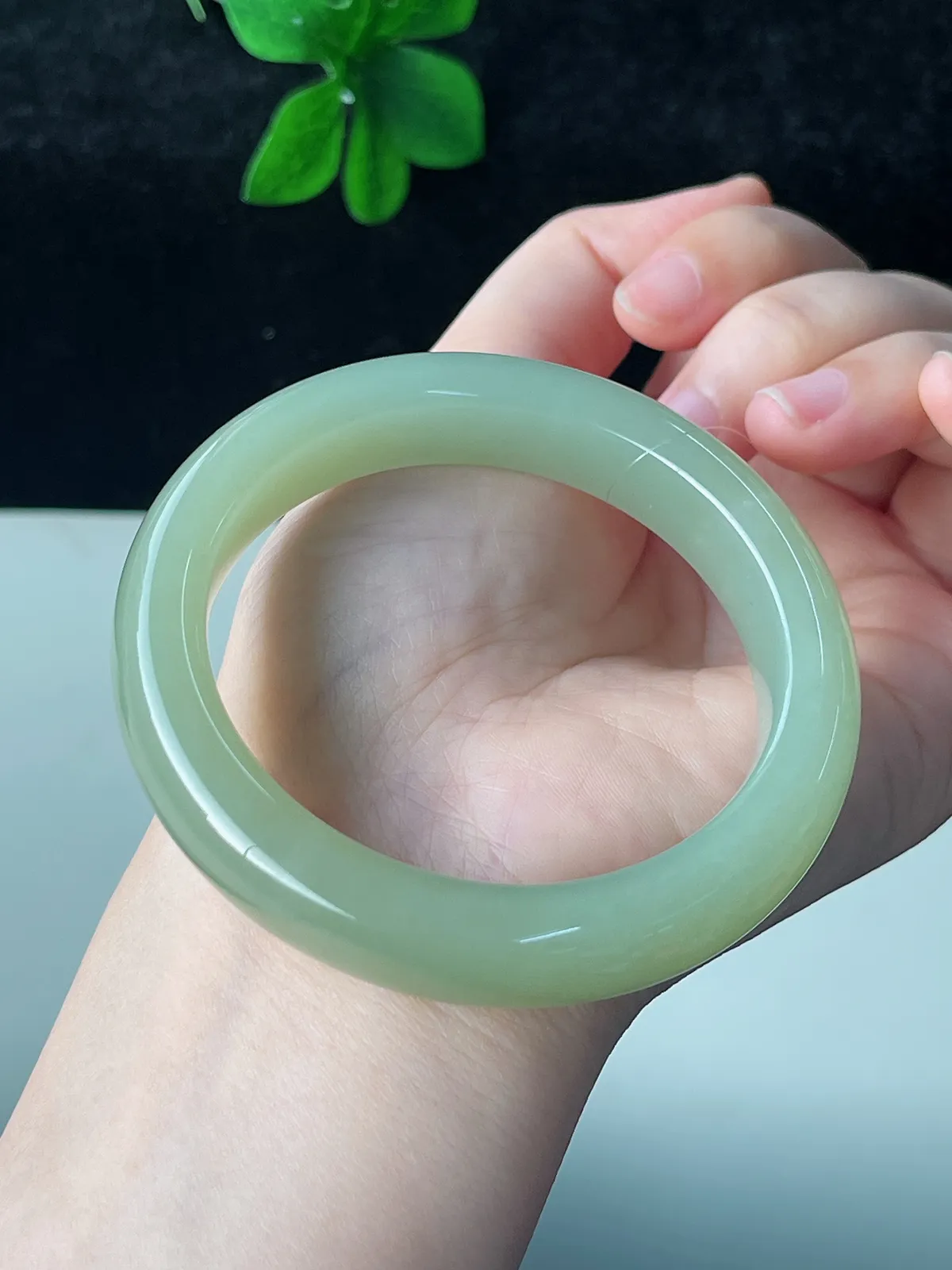 正圈55圈口，和田玉手镯