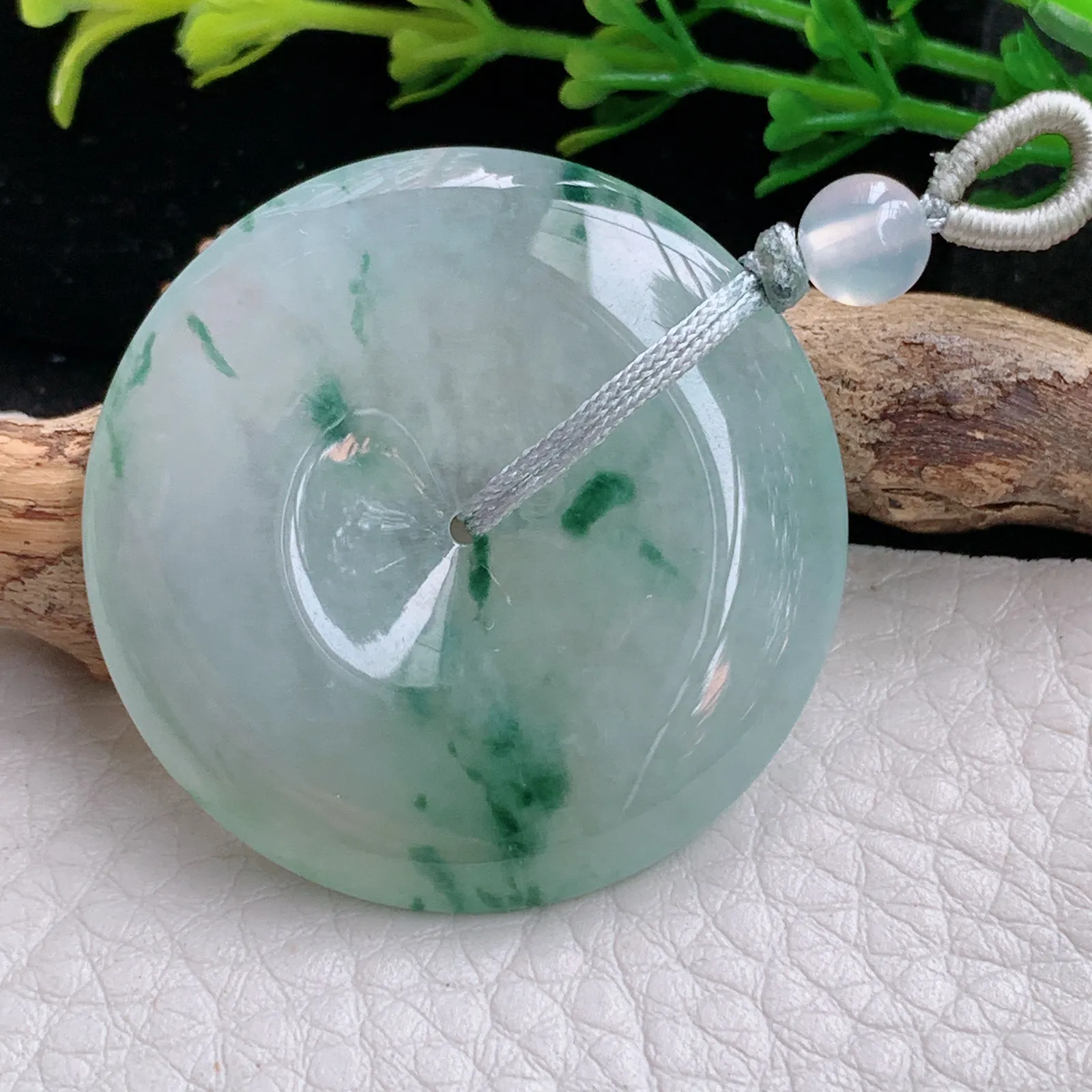 gp自然光36*5.8天然缅甸翡翠冰胶饱满飘花大平安扣 玉扣玉吊坠