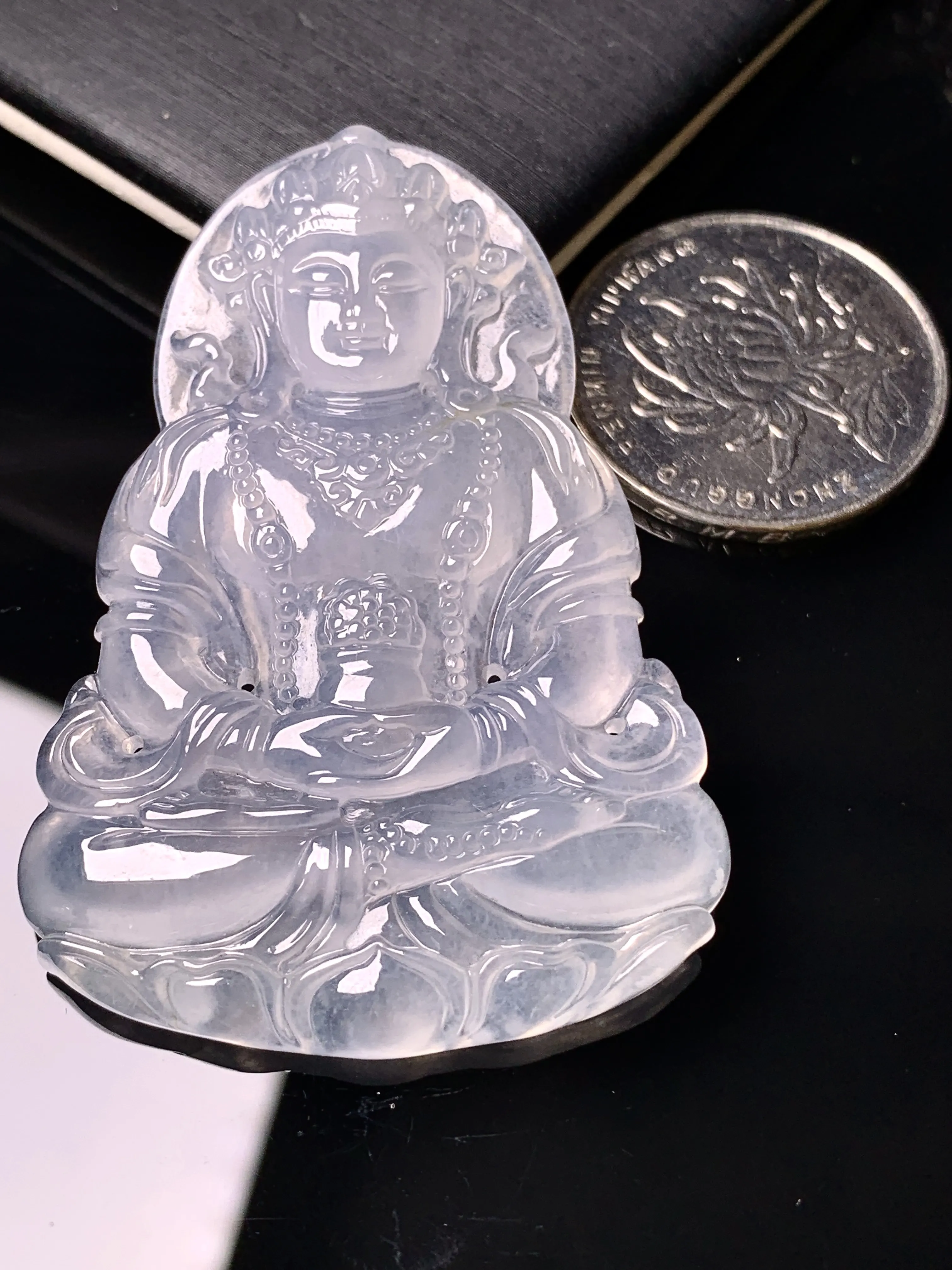 冰种度母观音菩萨吊坠 玉质细腻 色泽清新艳丽  整体尺寸54.3*38.3*5.6