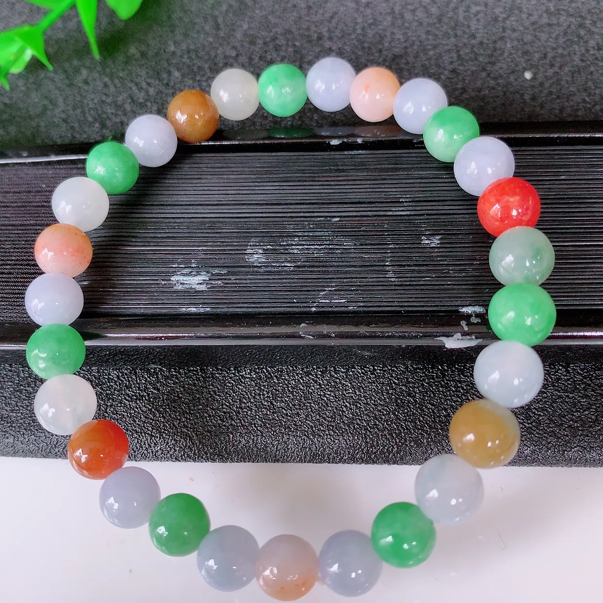 自然光实拍，冰润多宝翡翠手链，多彩翡翠手串，颜色丰富，料子细腻，高档大气，自戴送礼佳品！#46.29取一尺寸6.8mm