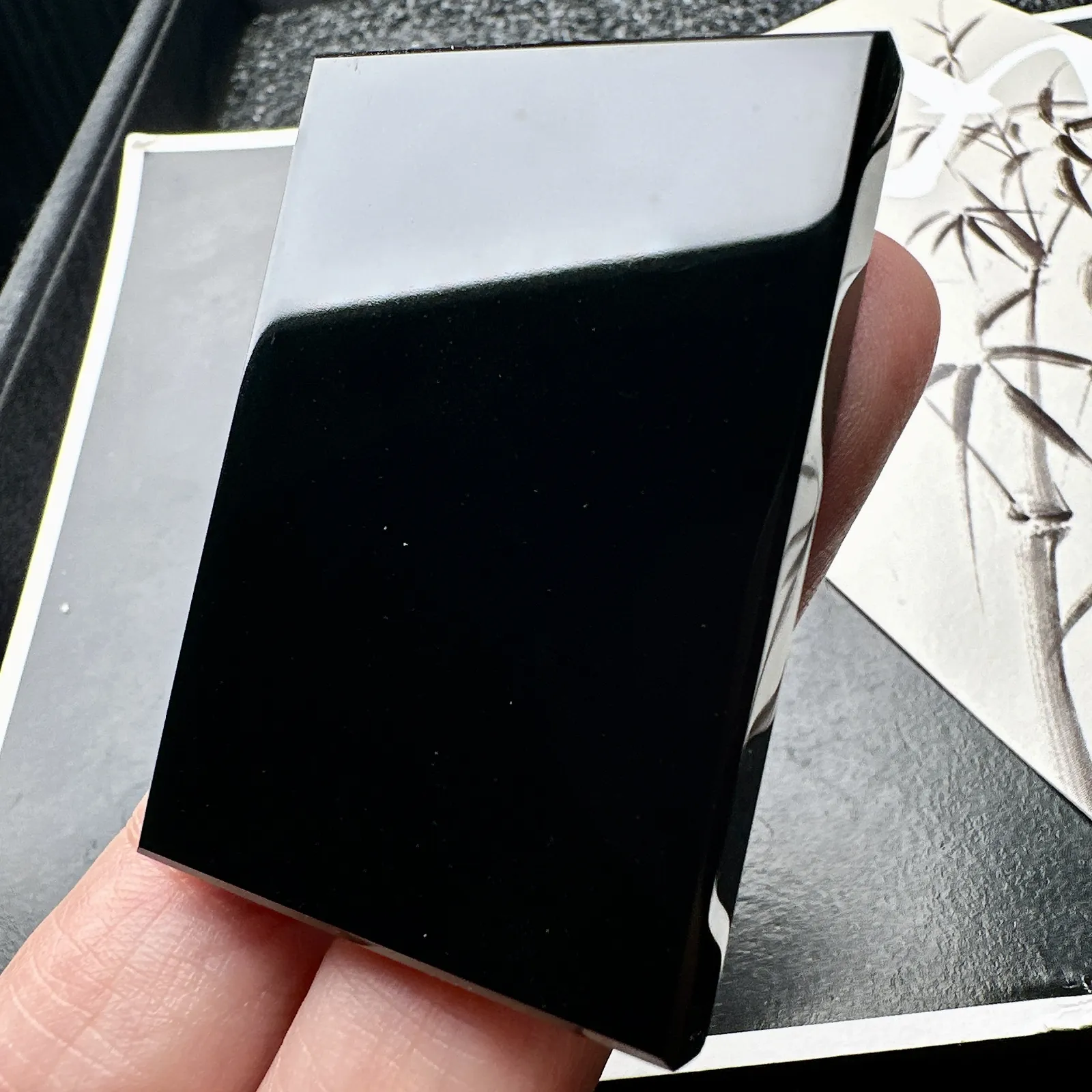 【冰种墨翠无事牌】高品质无事牌，种老肉细，光泽度好，无纹无裂，打灯透绿。