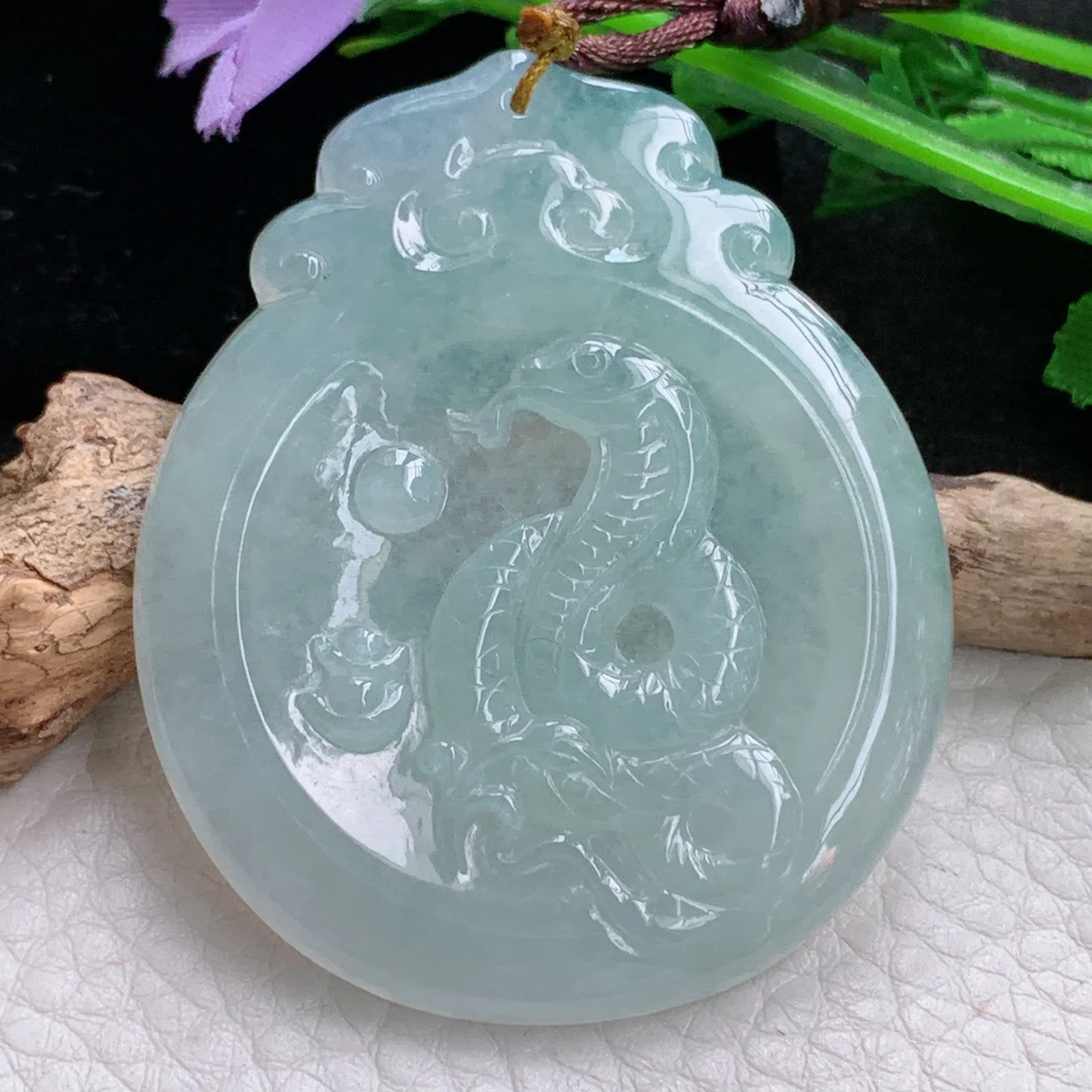 bg自然光53.8*45*5天然缅甸翡翠冰晴生肖蛇 腰缠万贯玉吊坠 毛衣坠