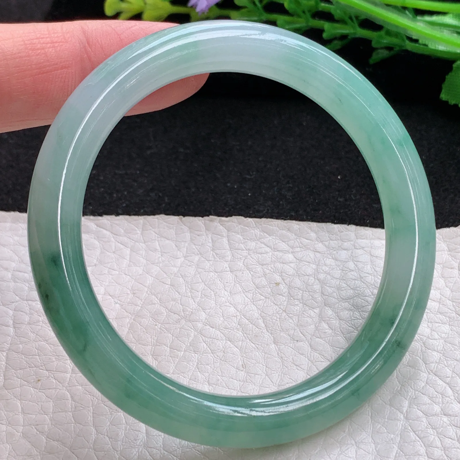 xo自然光53.8*8.5*8.3美人镯 缅甸翡翠a货玉手镯冰胶秀美圆条玉手环 叮当