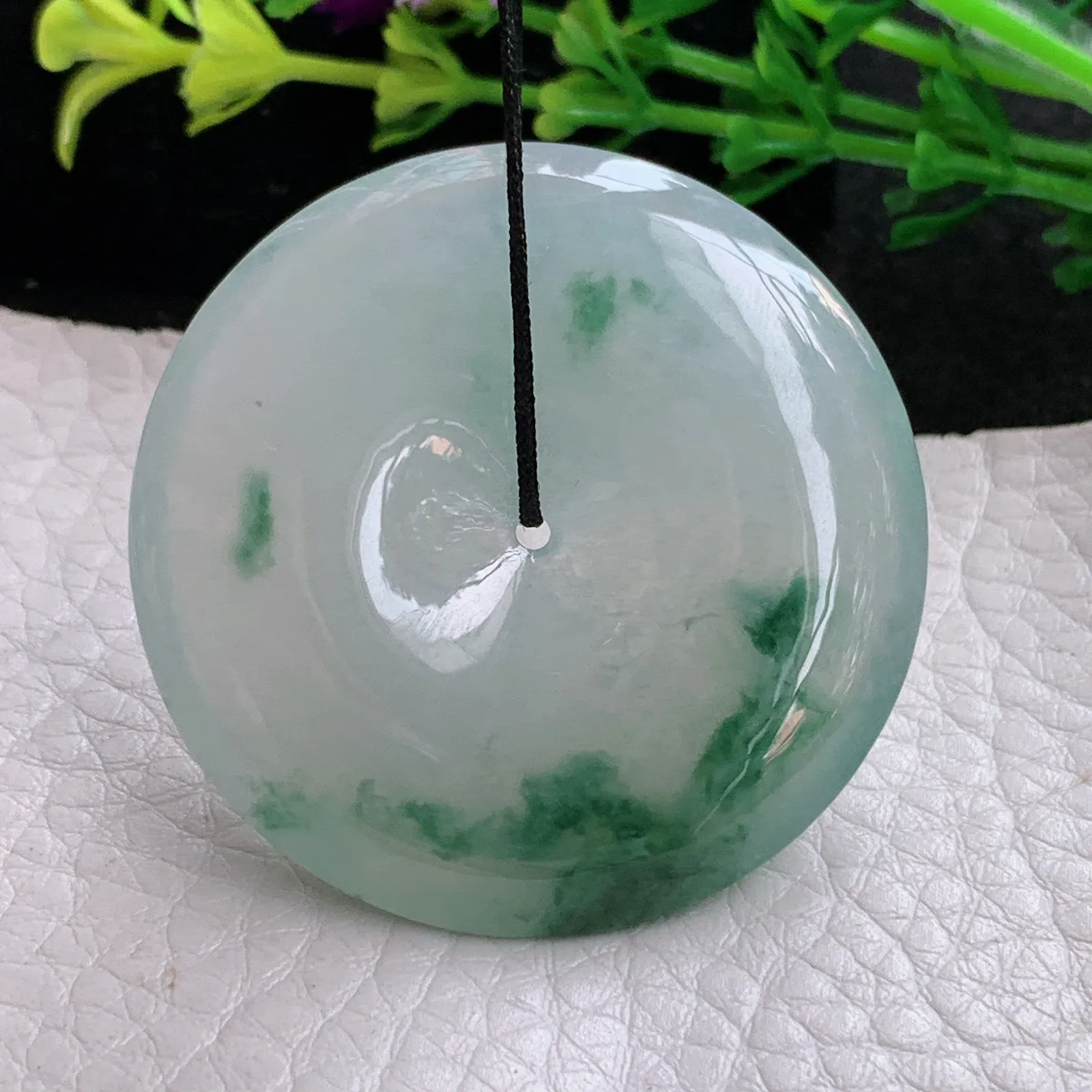 gp自然光39.8*6.5天然缅甸翡翠冰胶饱满飘花大平安扣 玉扣玉吊坠