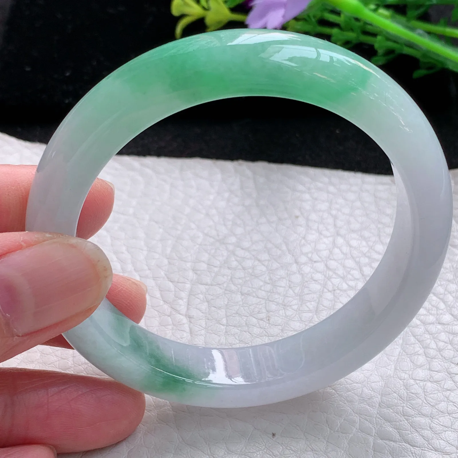 yh自然光55.5*12*8平安镯 缅甸翡翠a货玉手镯冰绿宽边玉手环