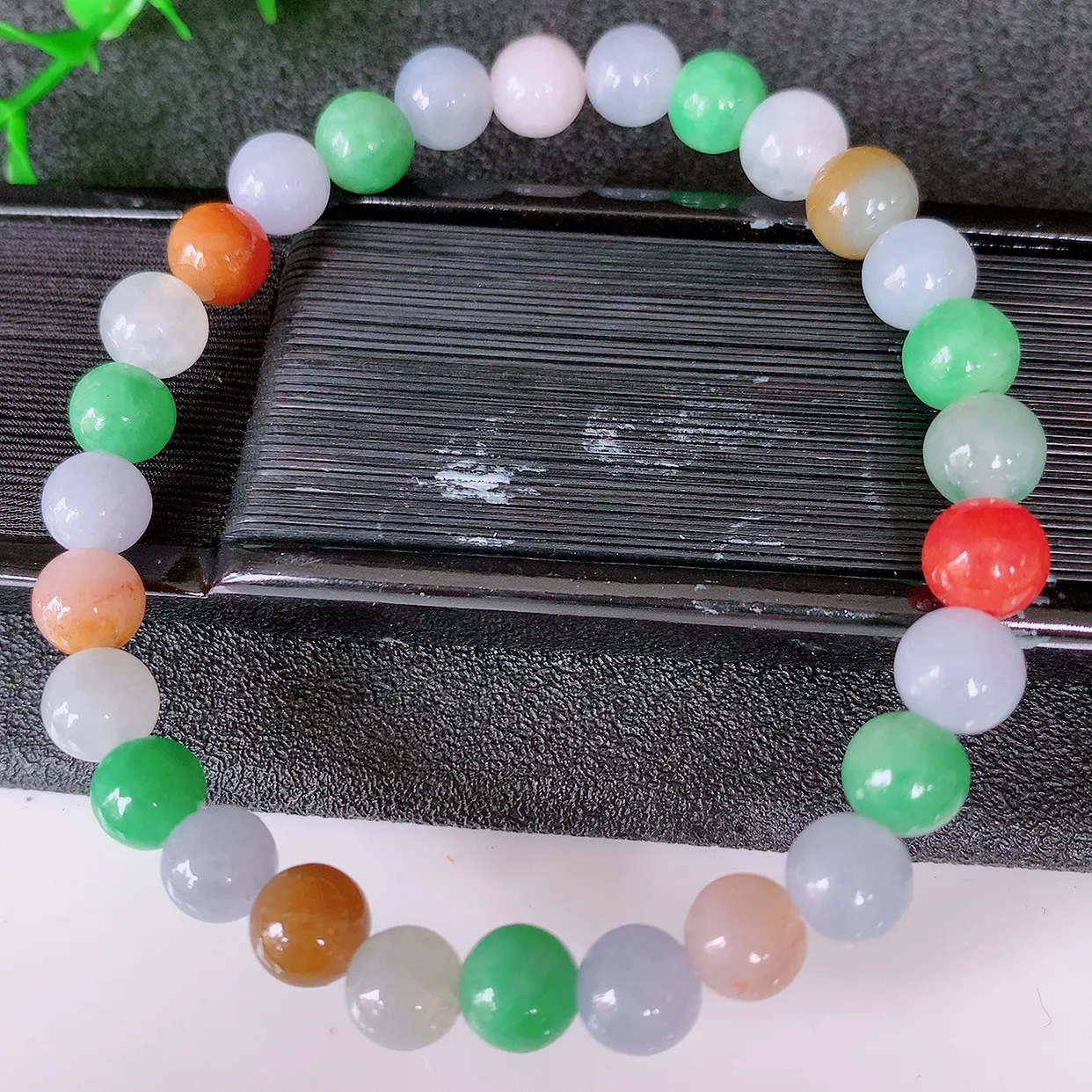 自然光实拍，冰润多宝翡翠手链，多彩翡翠手串，颜色丰富，料子细腻，高档大气，自戴送礼佳品！#46.29取一尺寸6.8mm