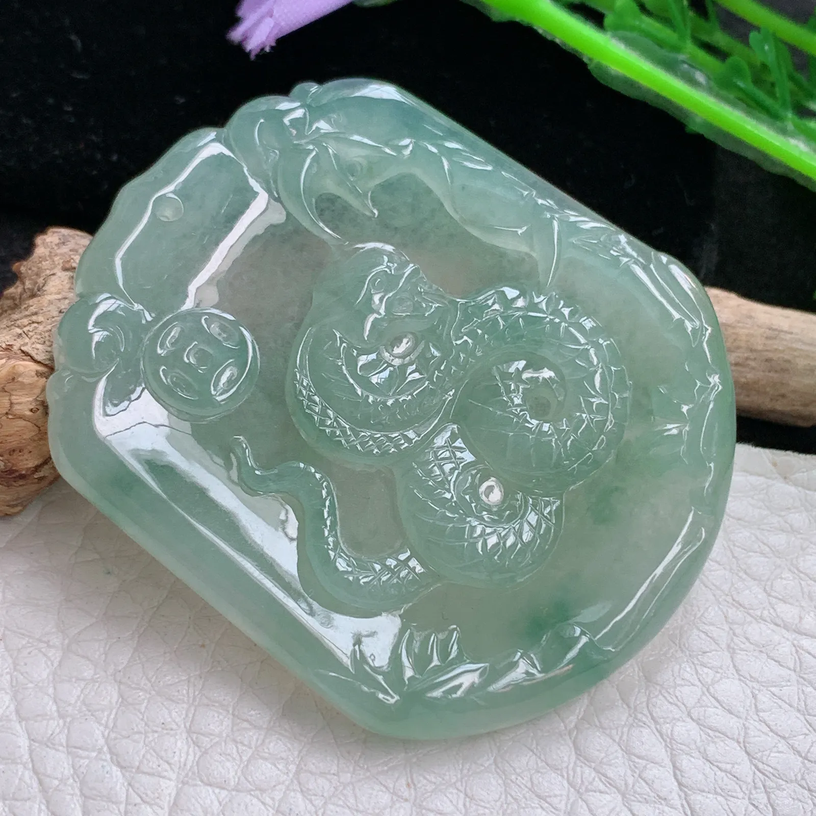 kh自然光52.5*43.5*4.6天然缅甸翡翠冰晴生肖蛇 腰缠万贯玉吊坠 毛衣坠