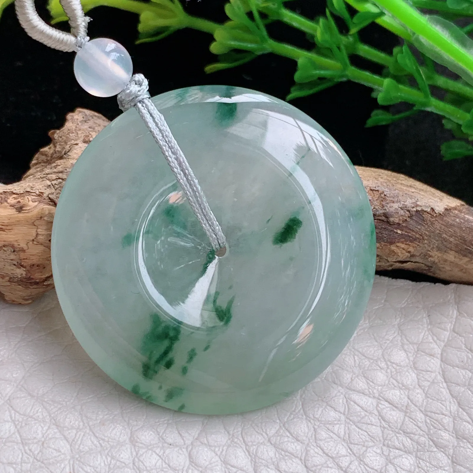 gp自然光36*5.8天然缅甸翡翠冰胶饱满飘花大平安扣 玉扣玉吊坠